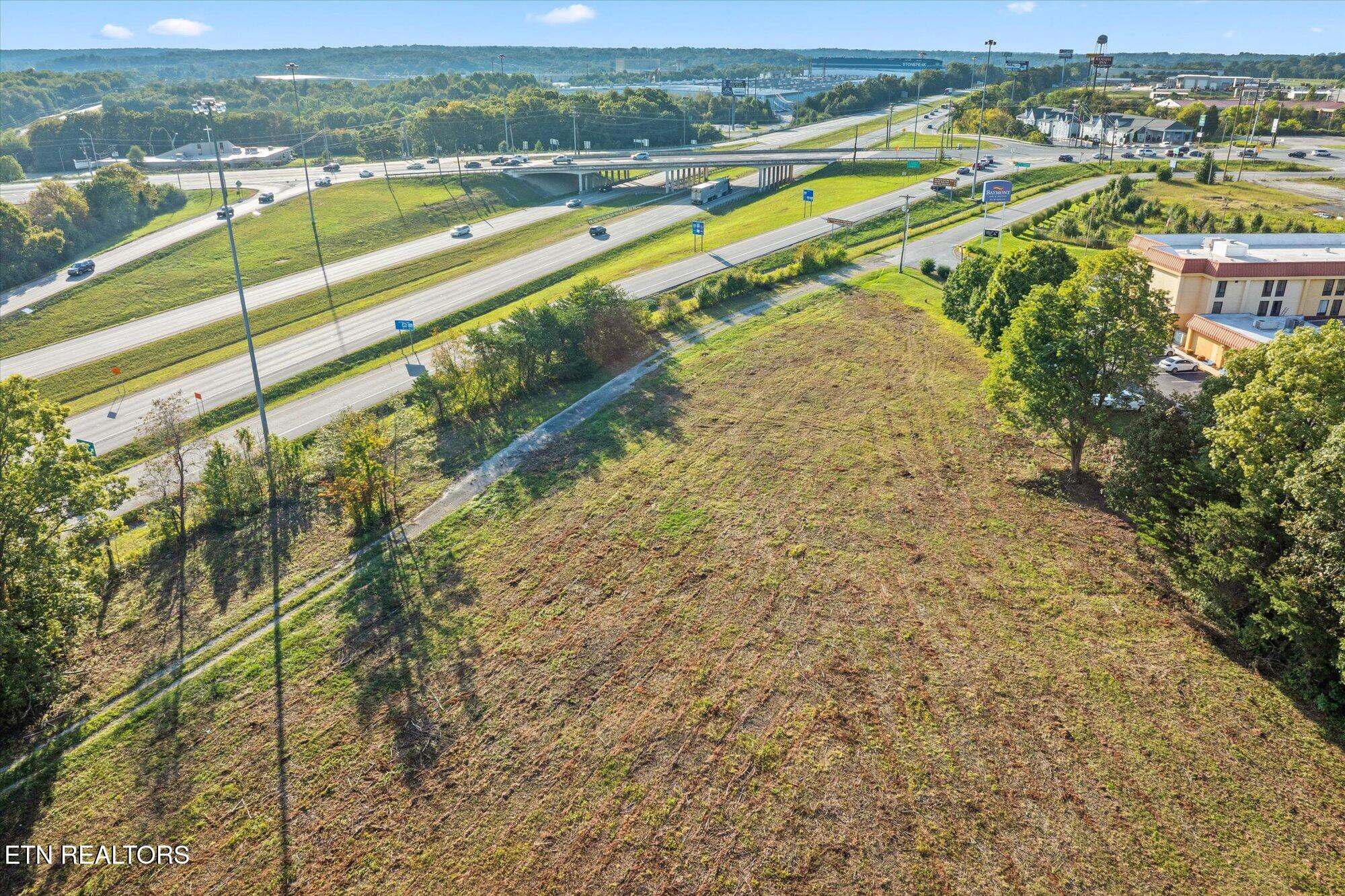 4038 N Main Street Crossville TN 38571