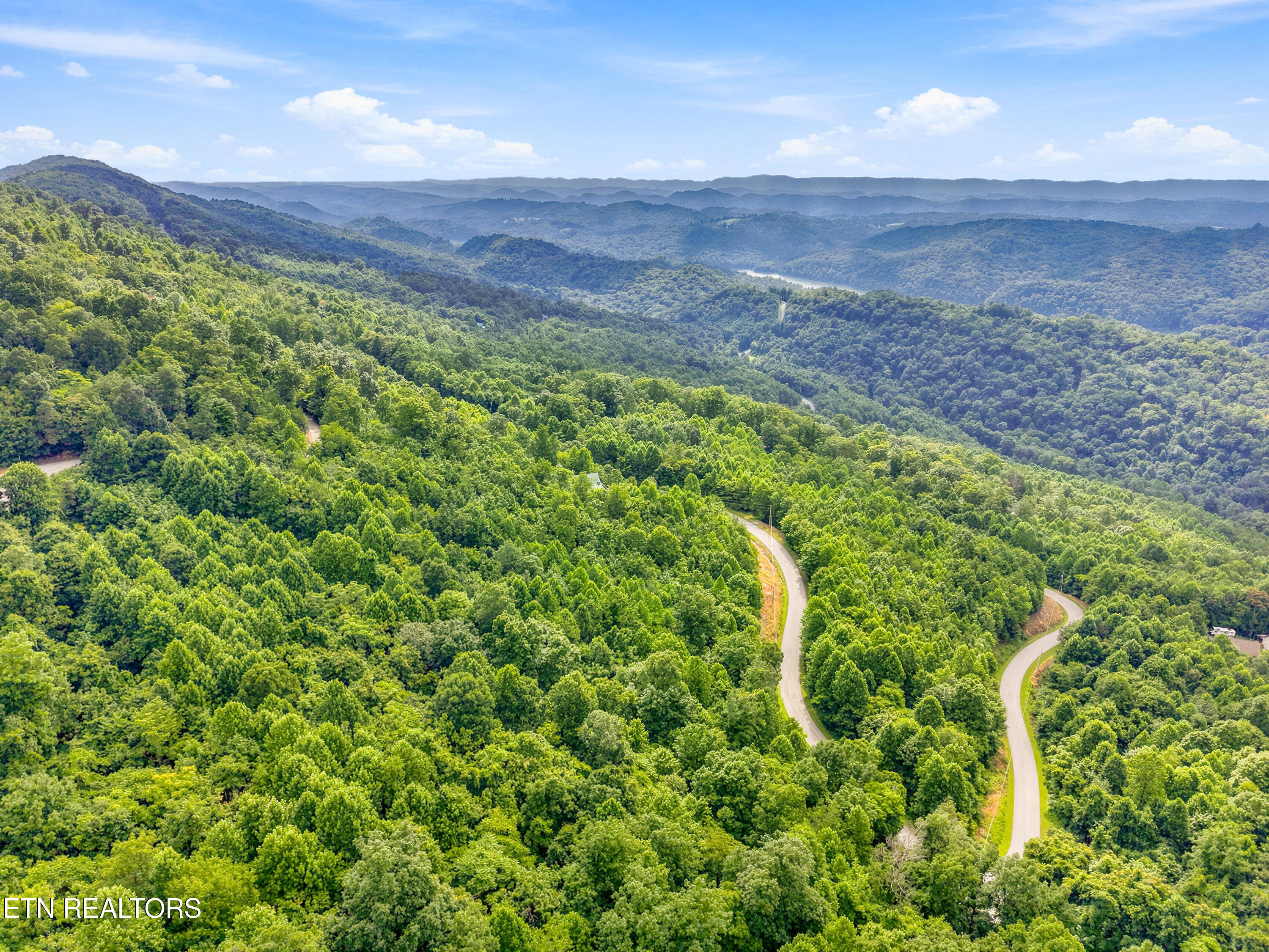 Chimney Rock Road New Tazewell TN 37825