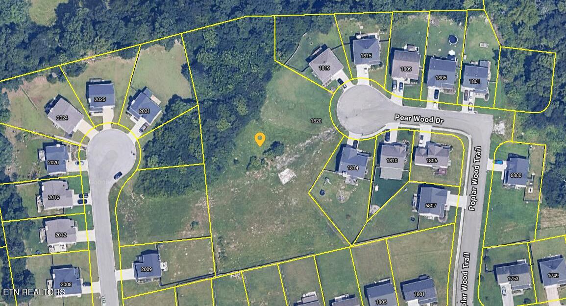 1820 Pear Wood & 0 Mahogany Wood Trail Knoxville TN 37920