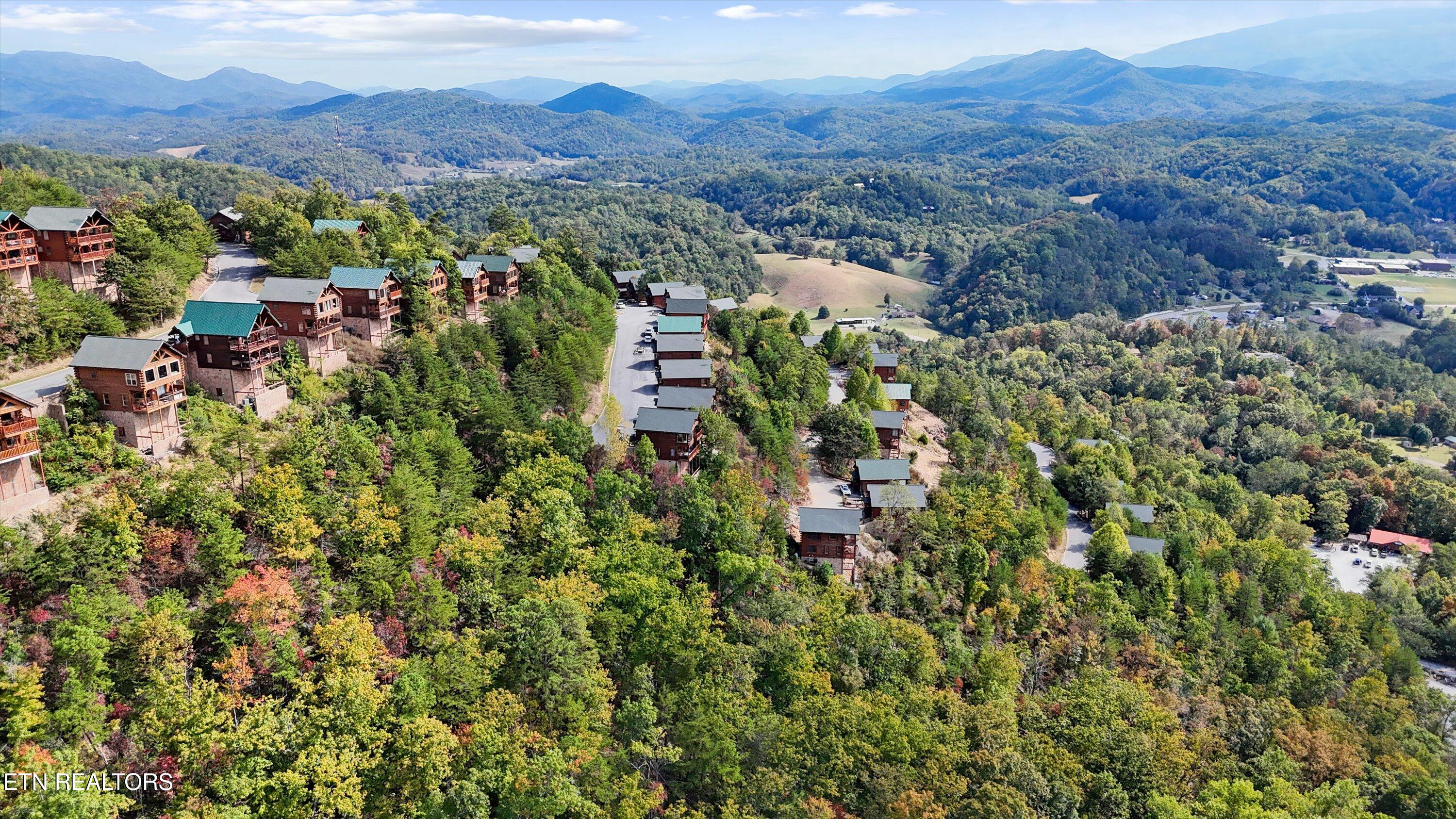 2820 Mountain Glory Trail Sevierville TN 37876