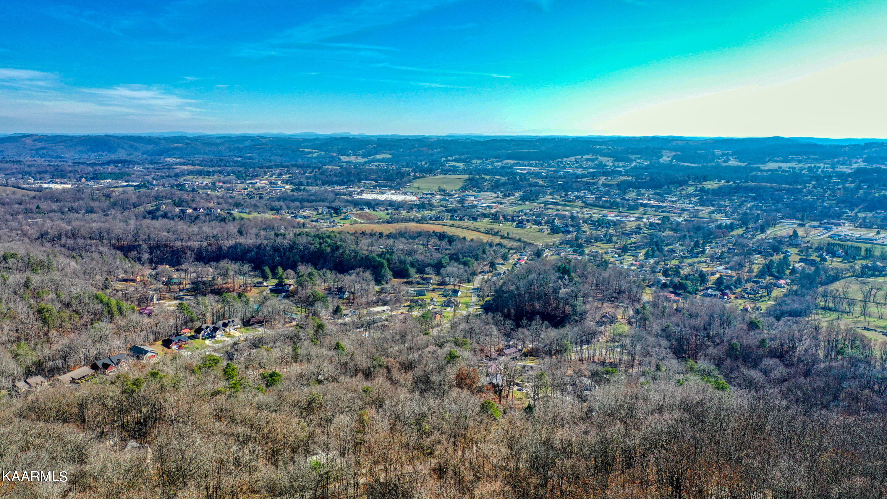 Hilltop Drive Jacksboro TN 37757