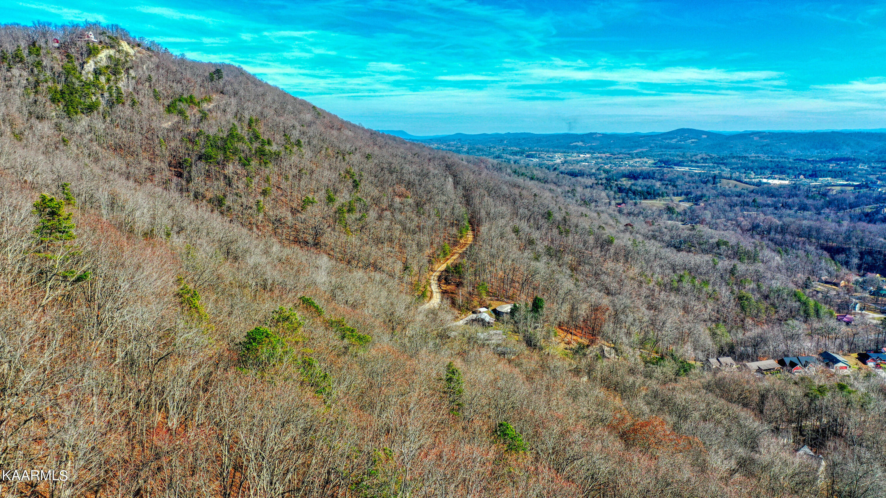 Hilltop Drive Jacksboro TN 37757