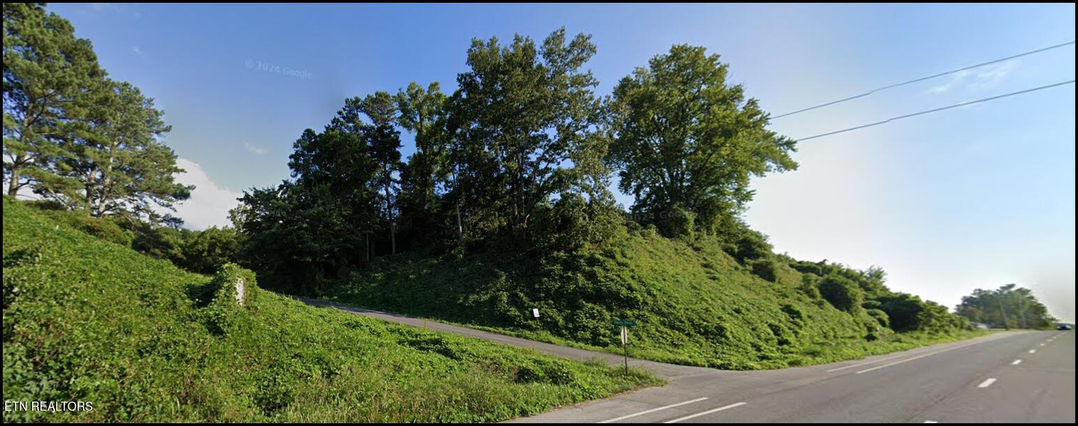 104 Henry Davis Road Harriman TN 37748