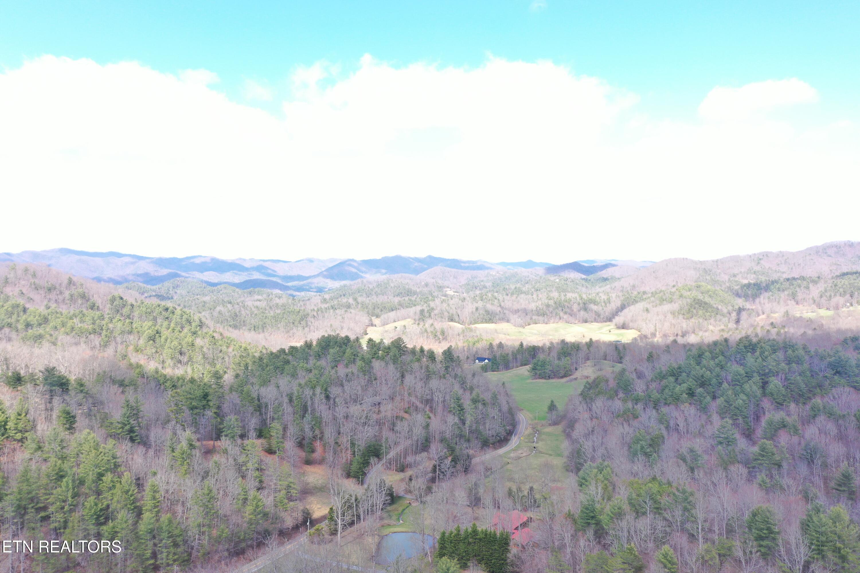 Round Mountain Del Rio TN 37727