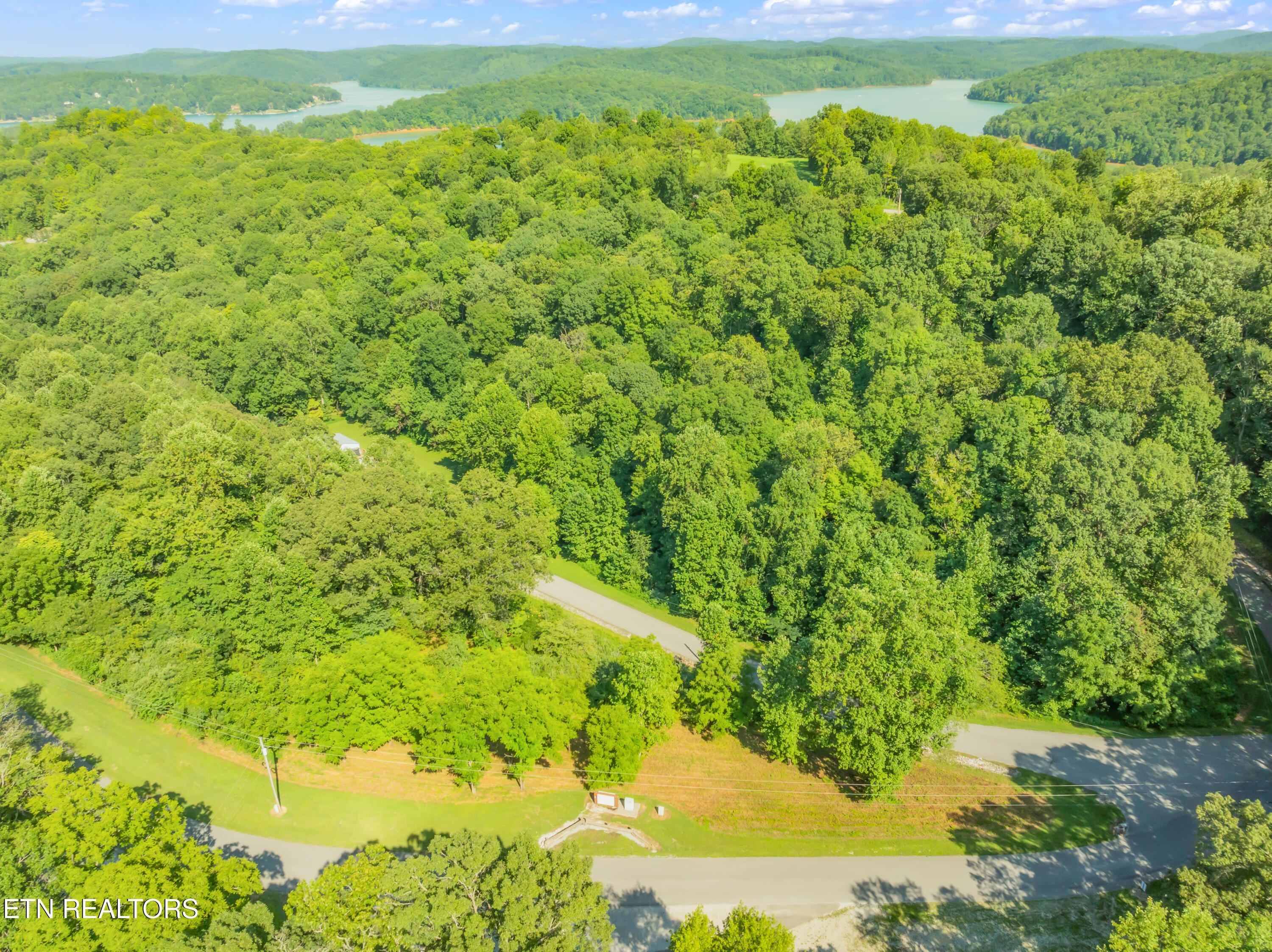 Lot 1 Shanghai Landing Lane Lafollette TN 37766