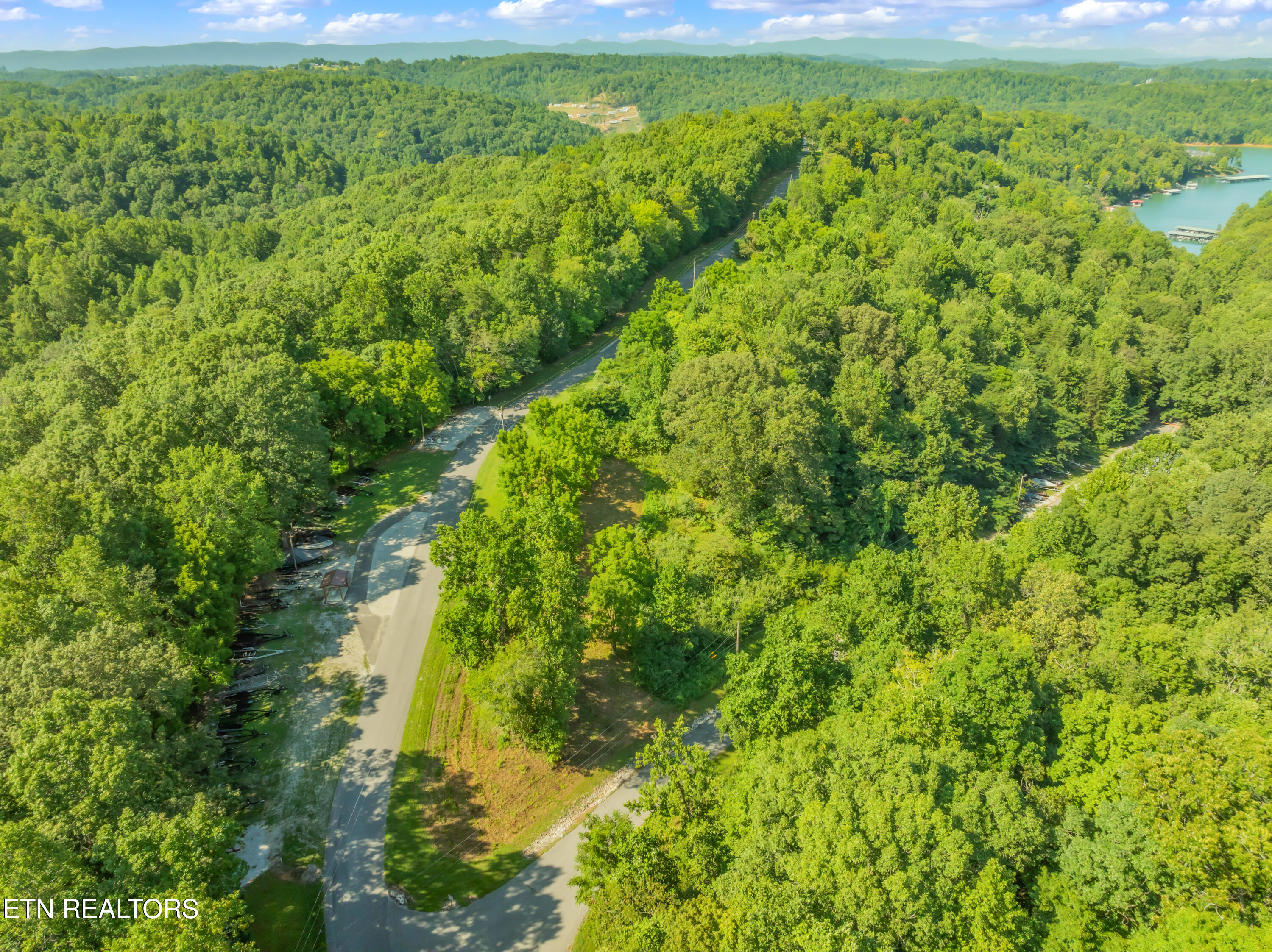 Lot 1 Shanghai Landing Lane Lafollette TN 37766