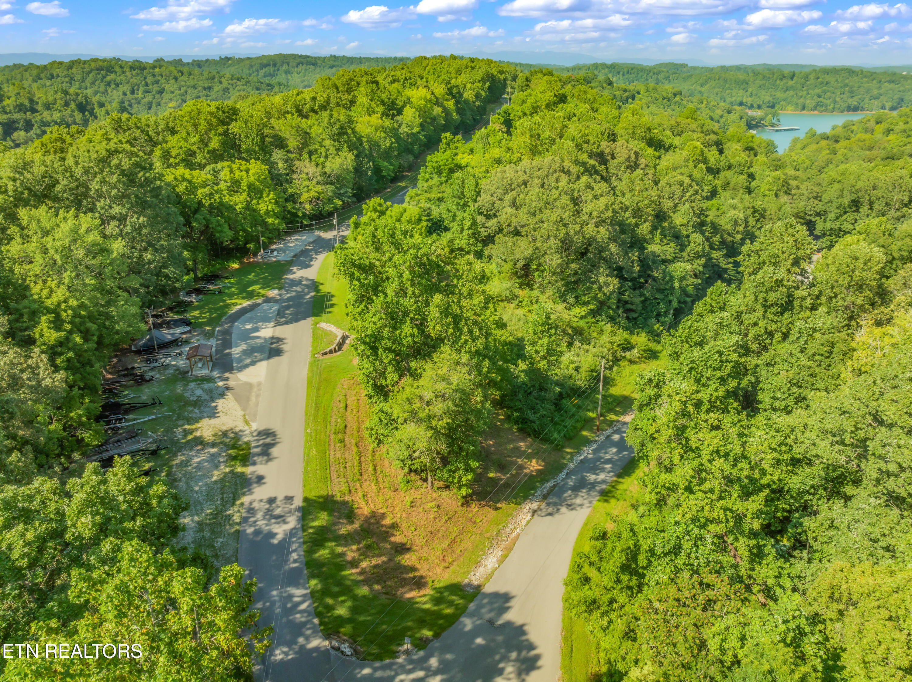Lot 1 Shanghai Landing Lane Lafollette TN 37766