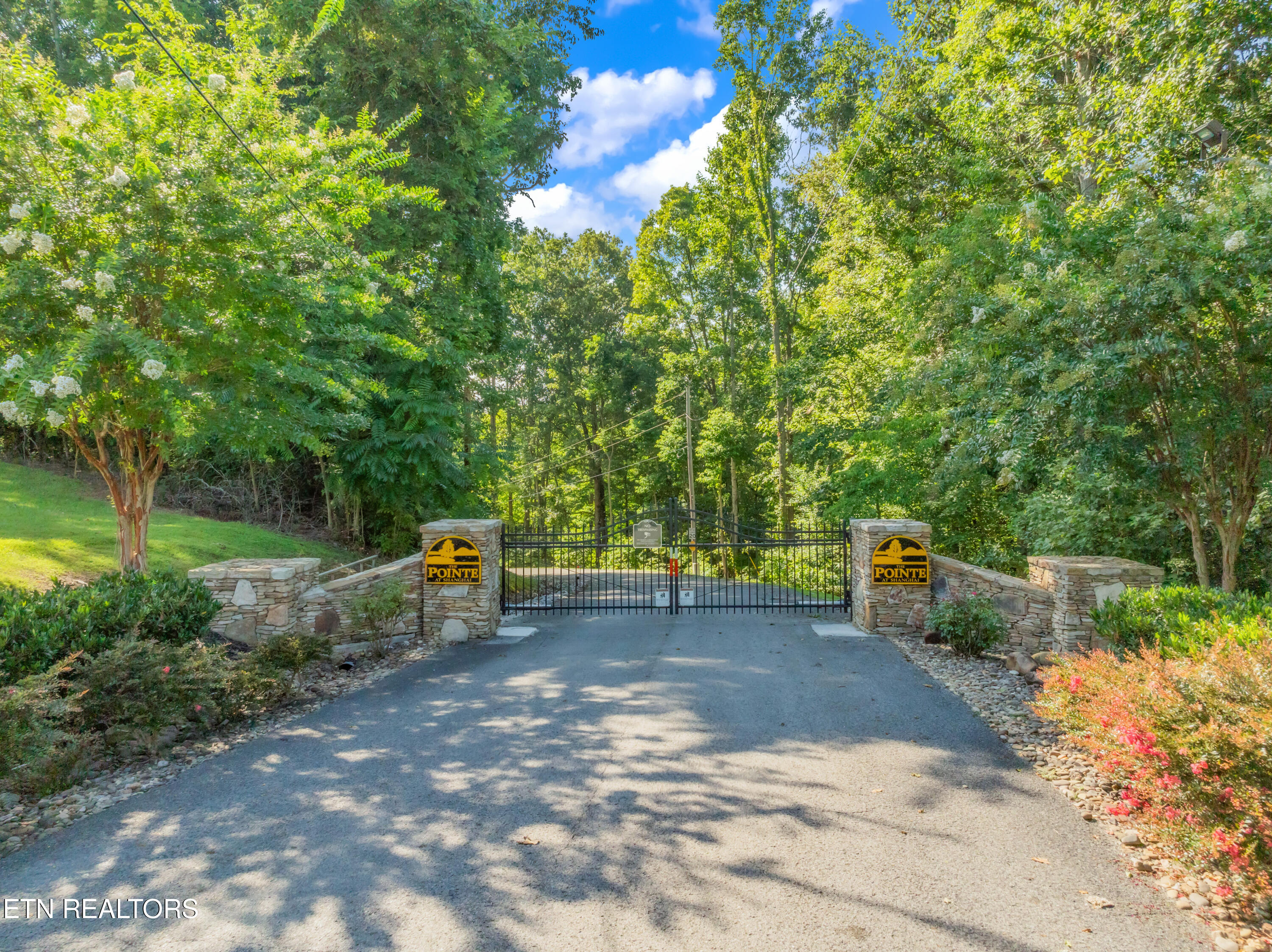 Lot 1 Shanghai Landing Lane Lafollette TN 37766