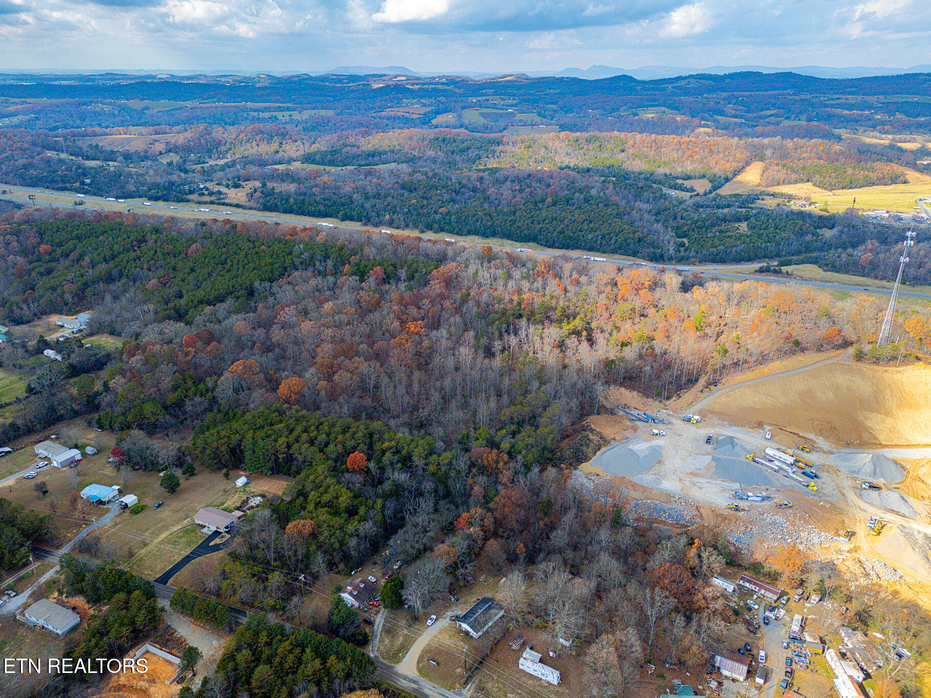 2131 Sockless Road Dandridge TN 37725