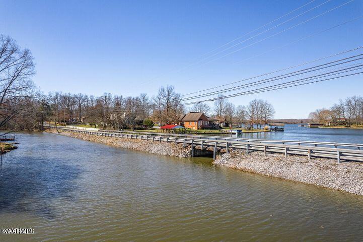 1534 E Cherokee Road Crossville TN 38572