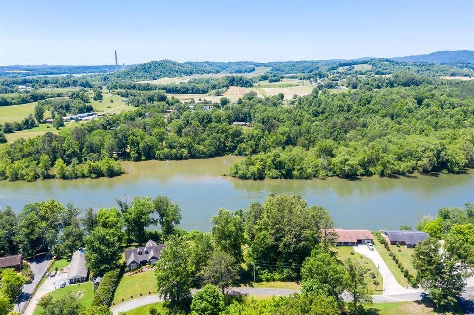 176 Lakewood Estates Lane Harriman TN 37748