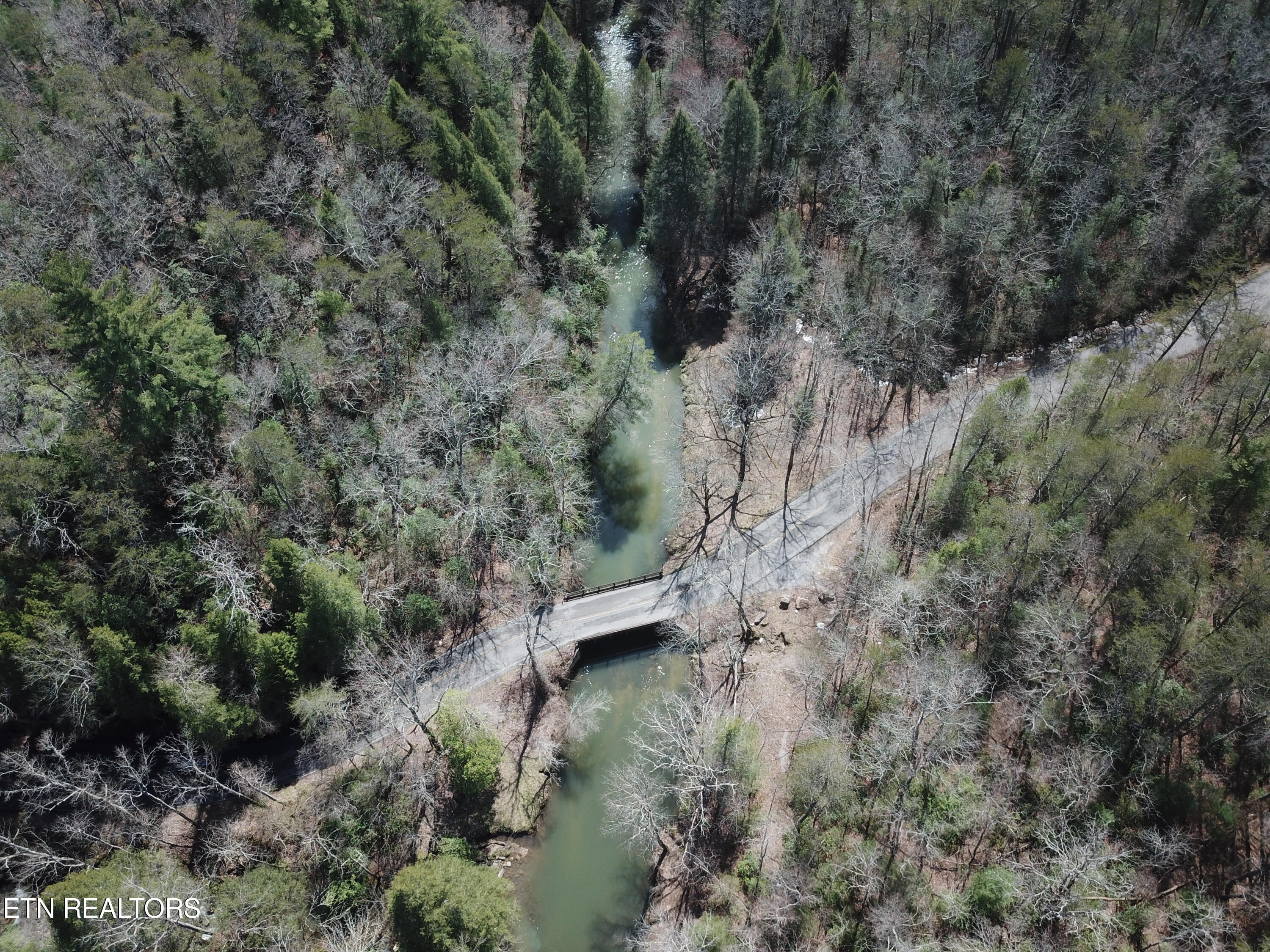 1016 West Flat Rock Road Crossville TN 38572