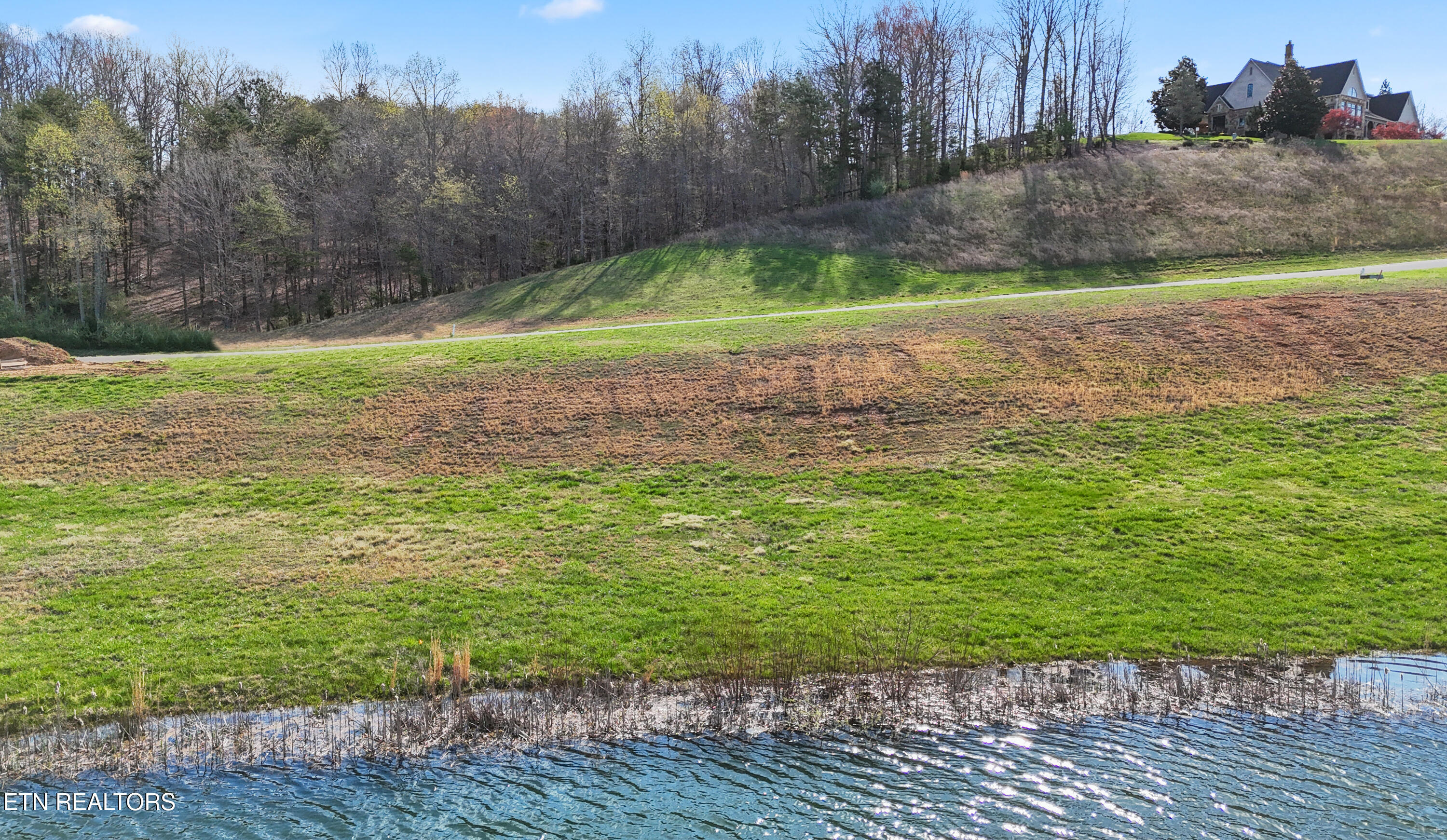 385 Navigator Drive Lenoir City TN 37772