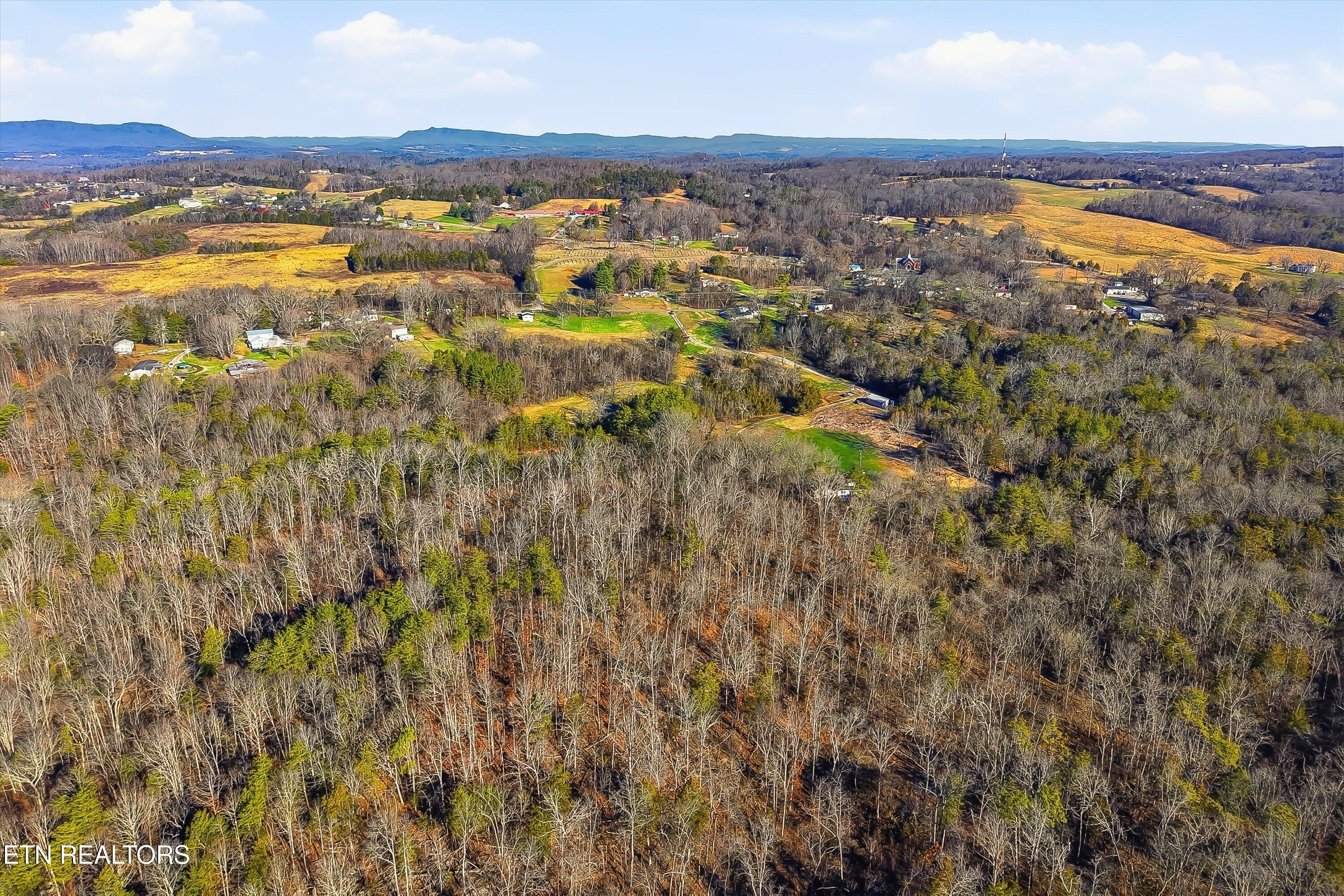 9708 Thorn Grove Pike Strawberry Plains TN 37871