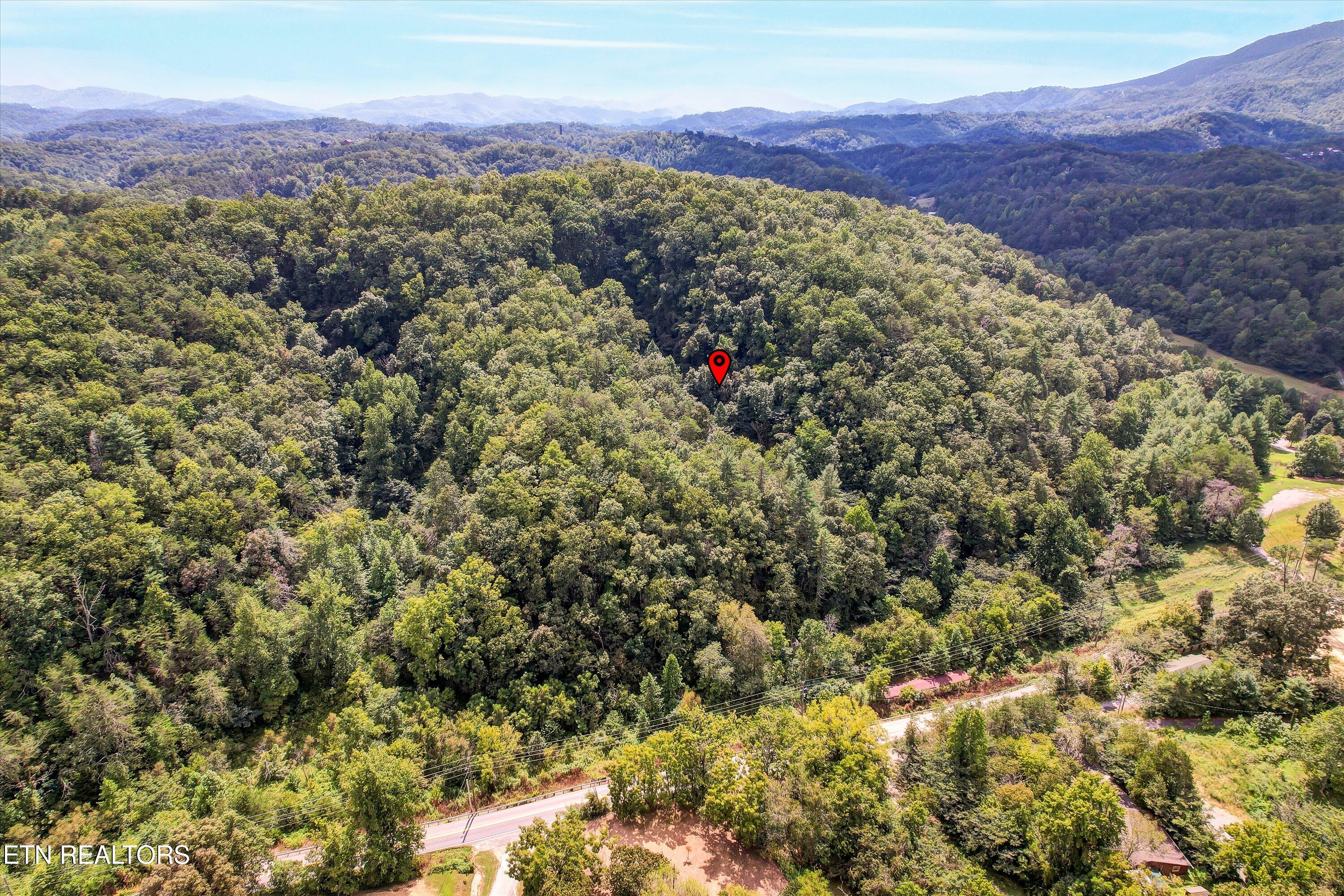 1316 River Divide Road Sevierville TN 37862
