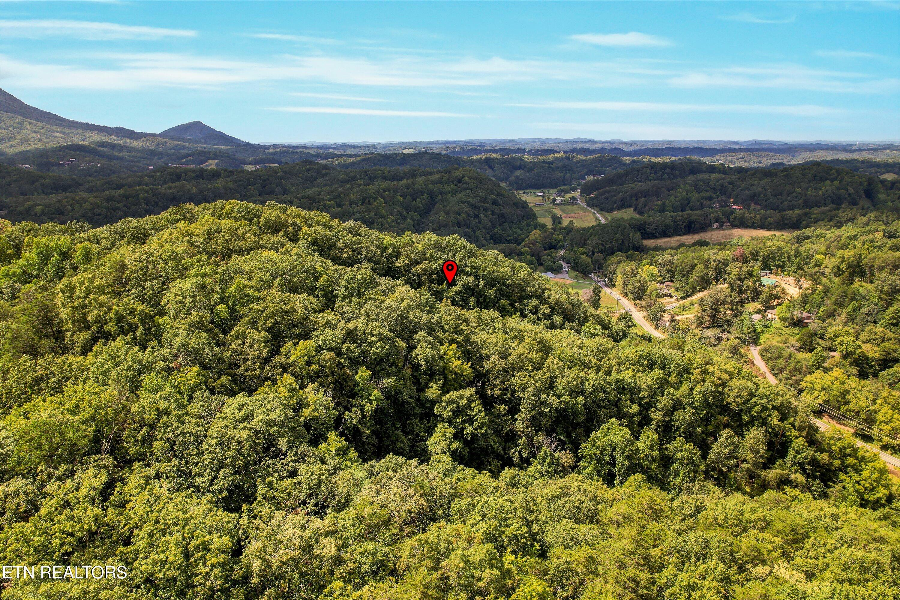 1316 River Divide Road Sevierville TN 37862