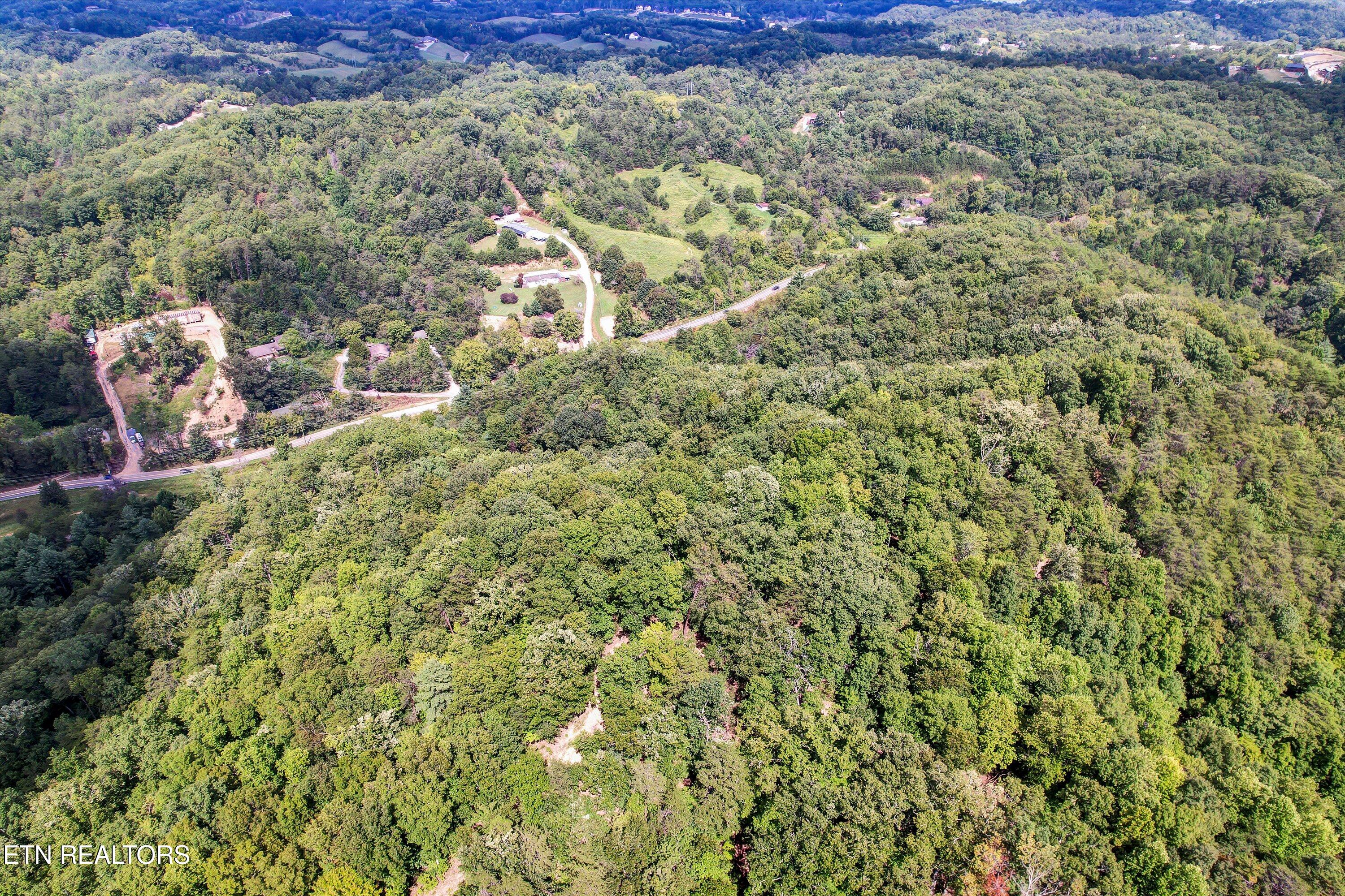 1316 River Divide Road Sevierville TN 37862
