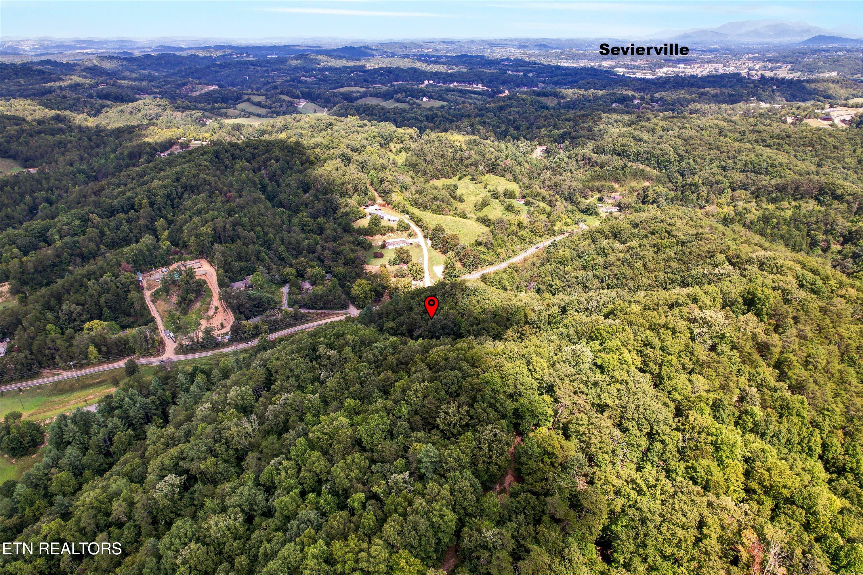 1316 River Divide Road Sevierville TN 37862