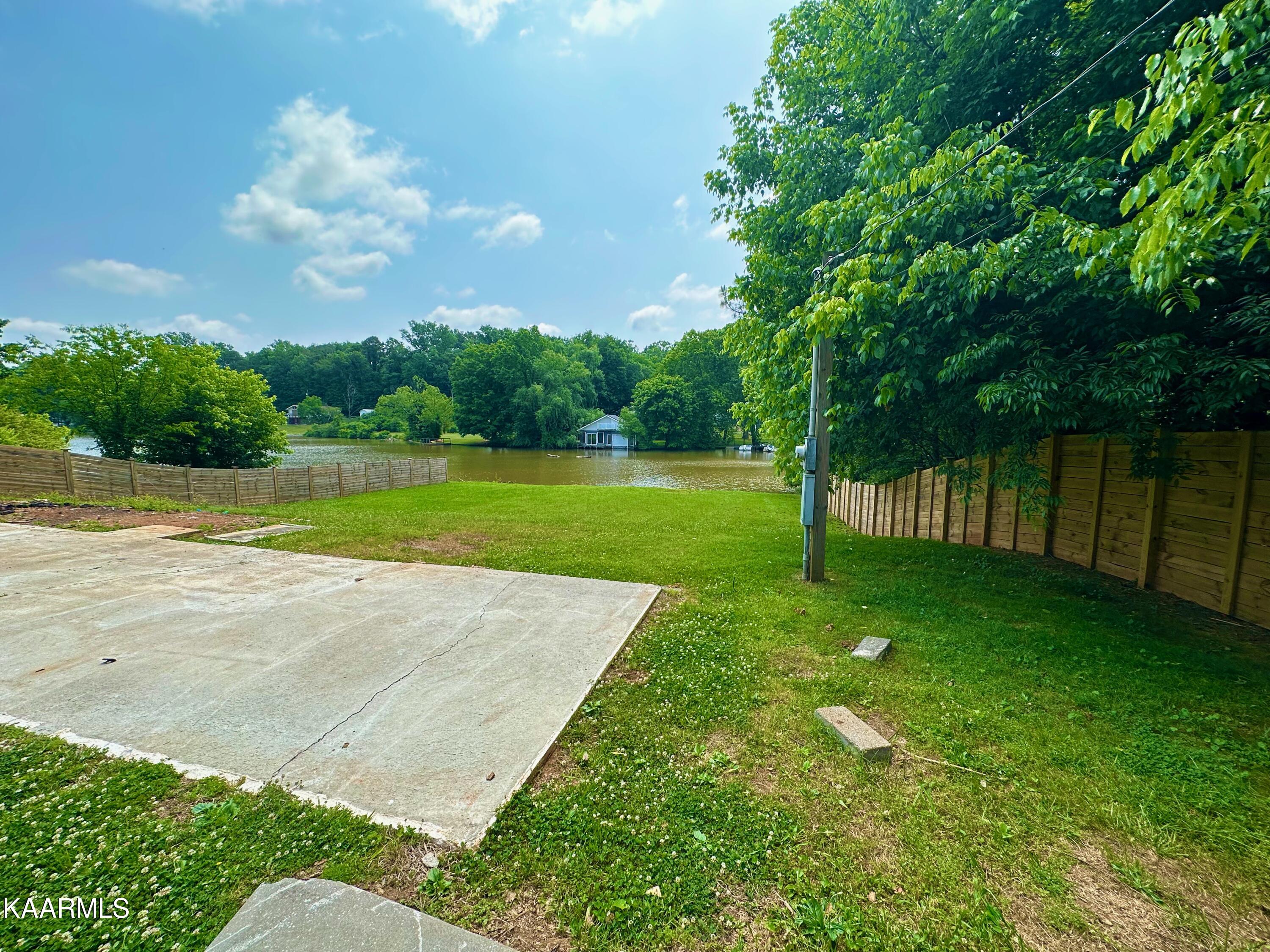 1567 Chandler Station Road Louisville TN 37777