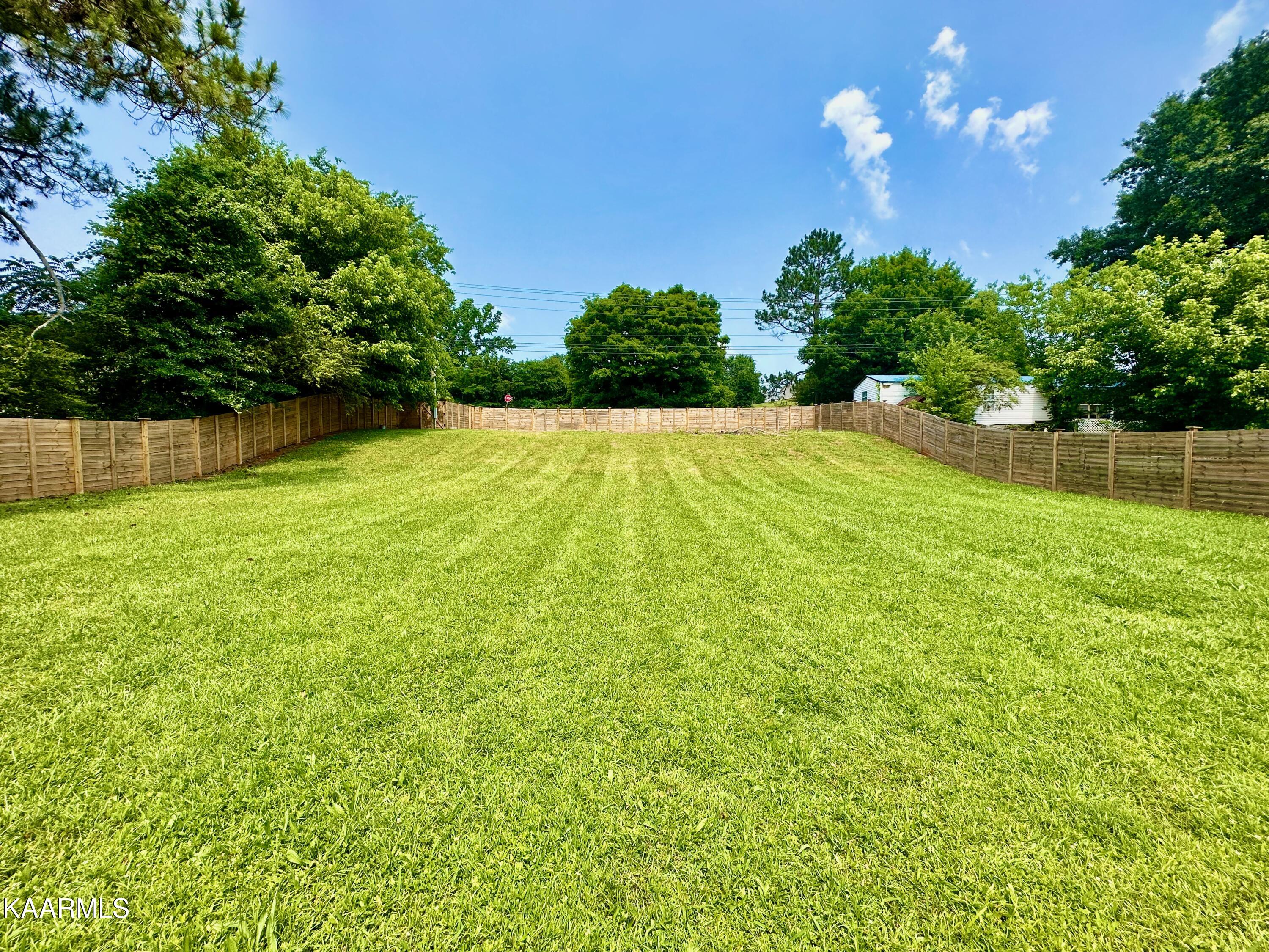 1567 Chandler Station Road Louisville TN 37777