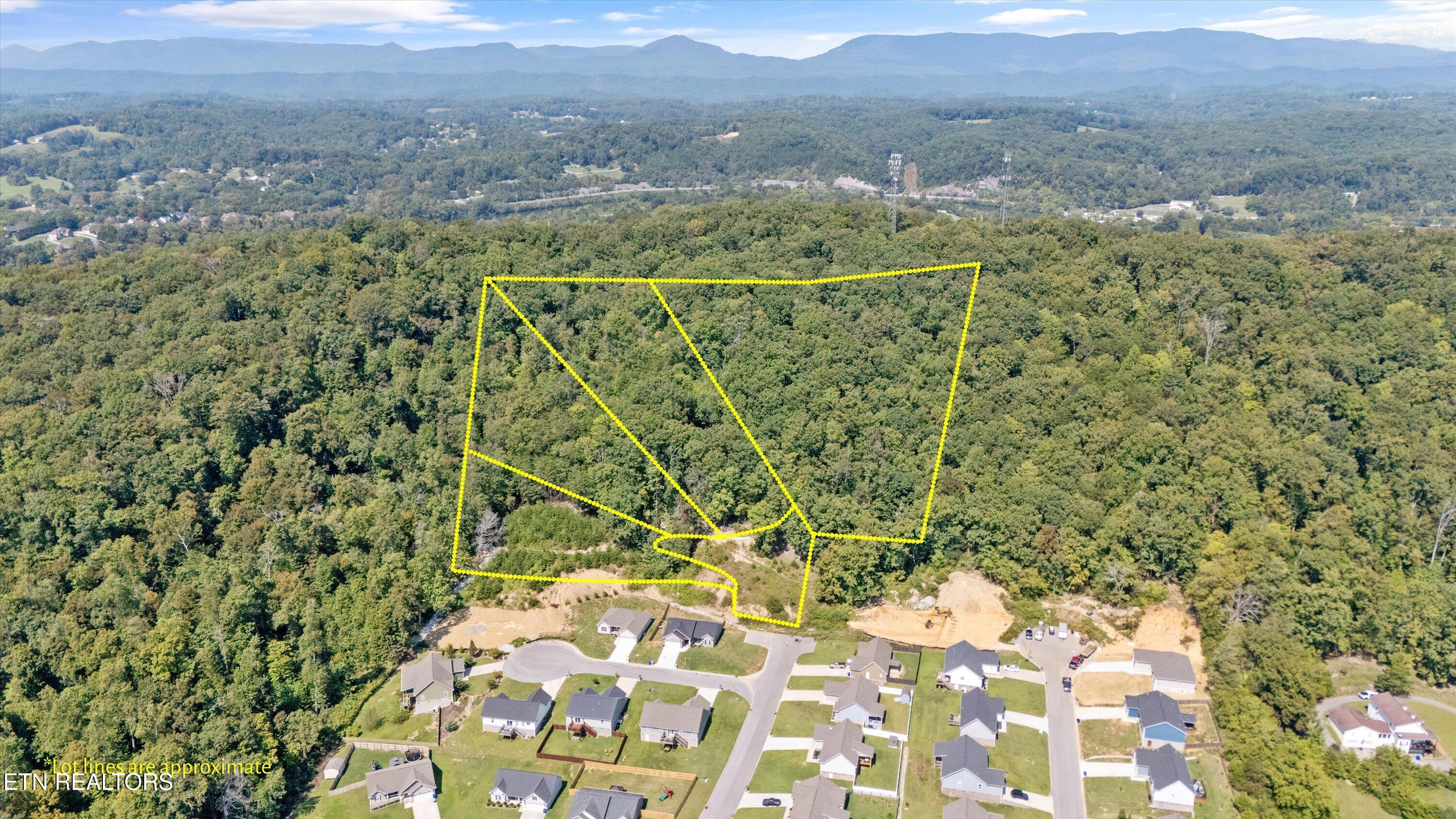 211 Jason Hovater Way Clinton TN 37716