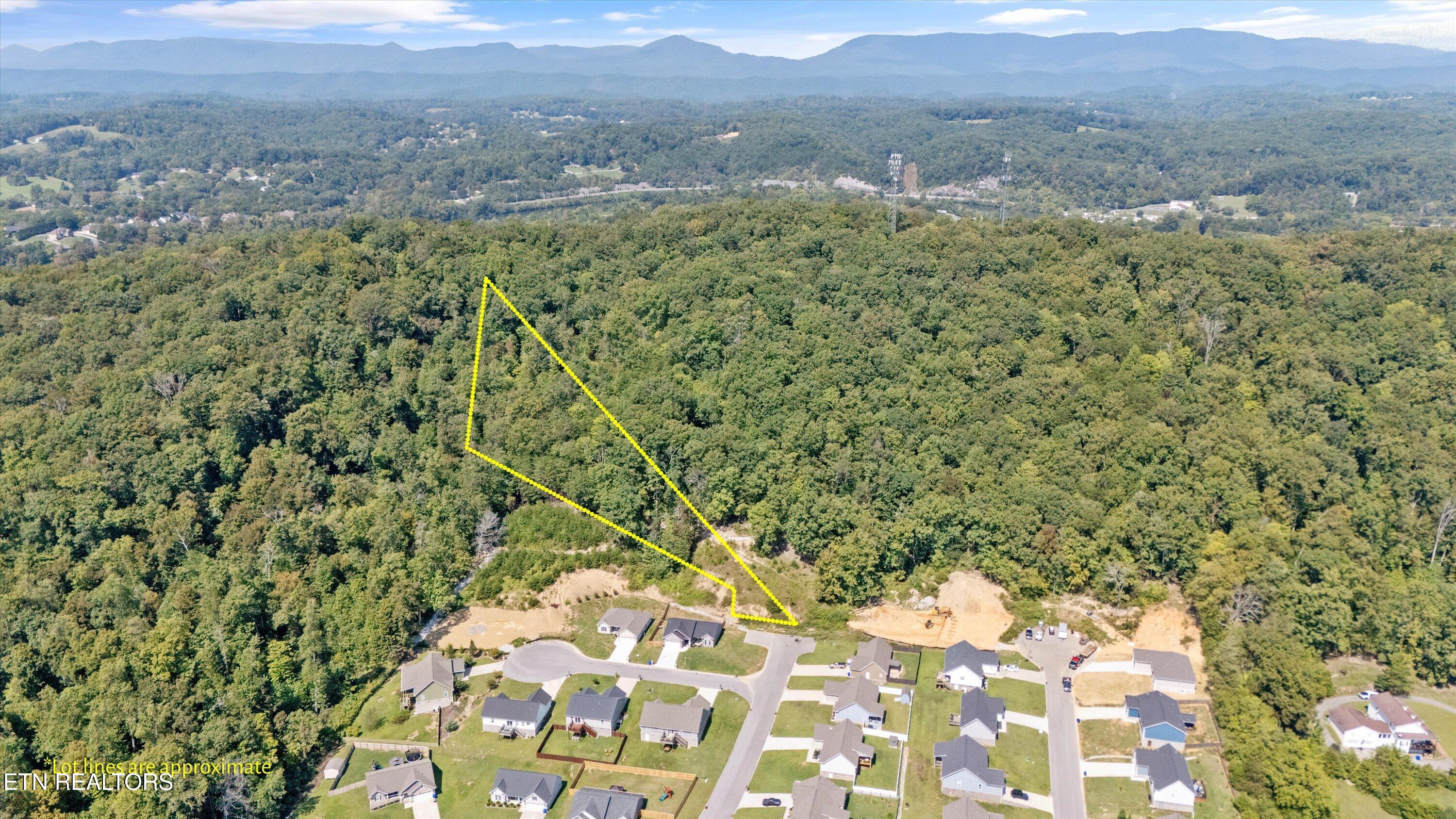 211 Jason Hovater Way Clinton TN 37716