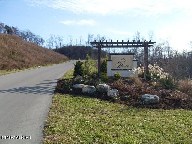 Longshore Drive Tazewell TN 37879
