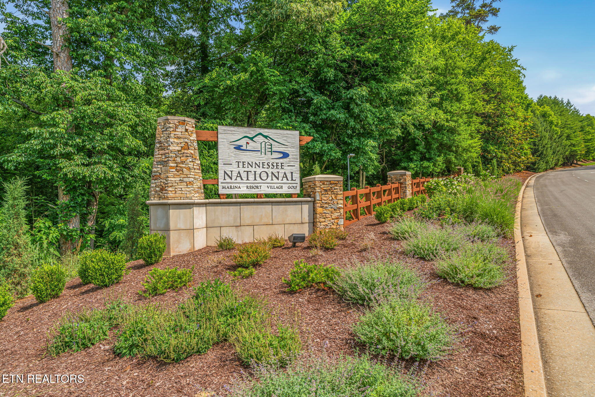 184 Lake Life Way Loudon TN 37774