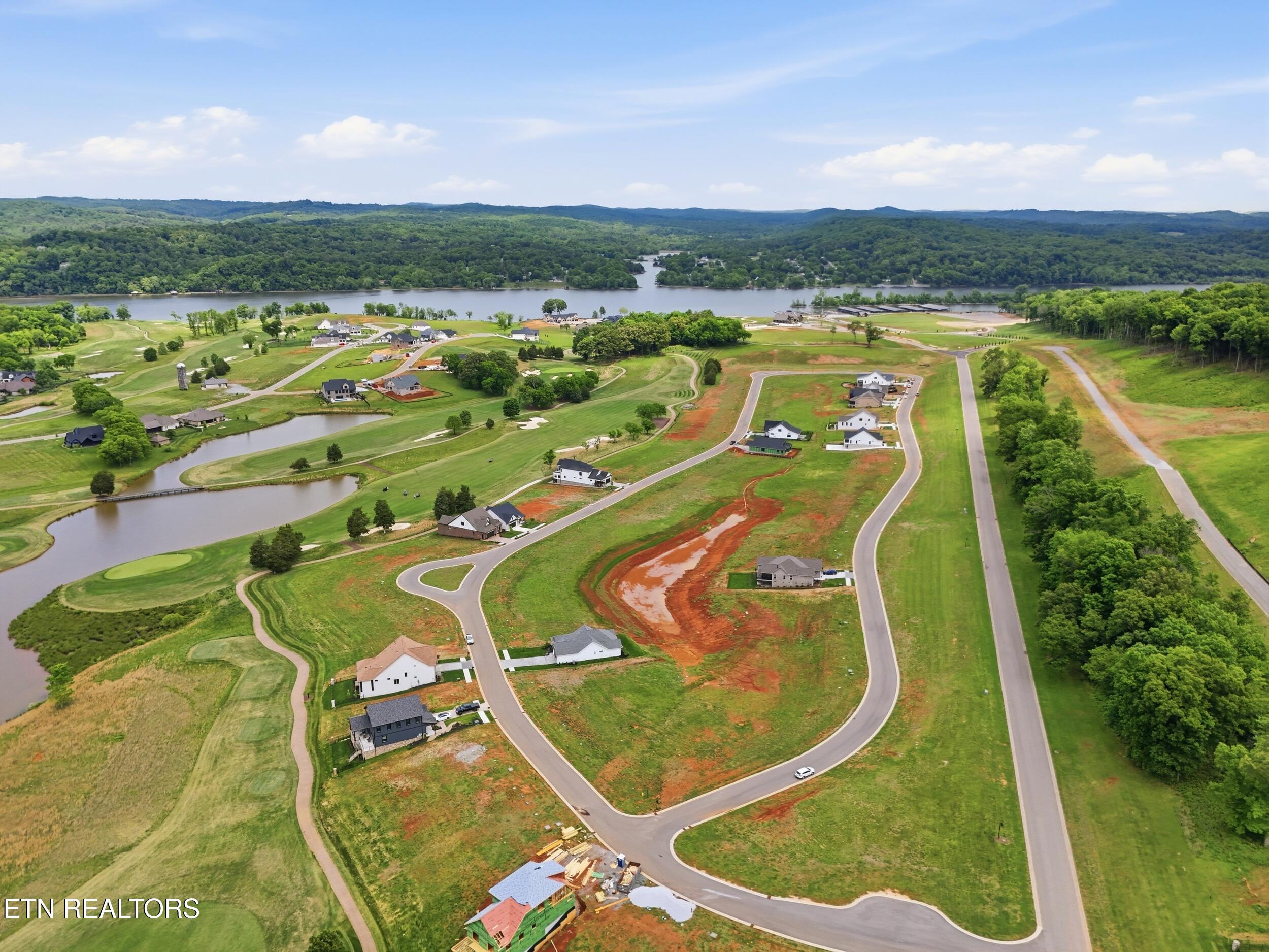 343 Black Bear Circle Loudon TN 37774
