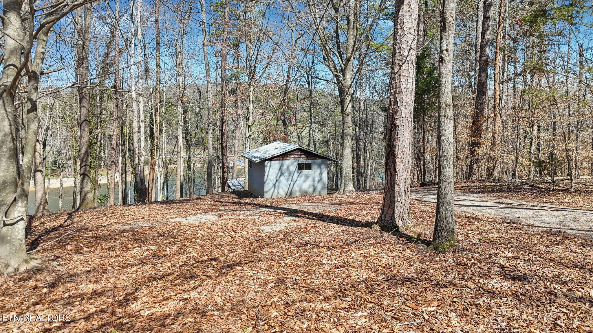 3798 Lakeland Drive Lenoir City TN 37772
