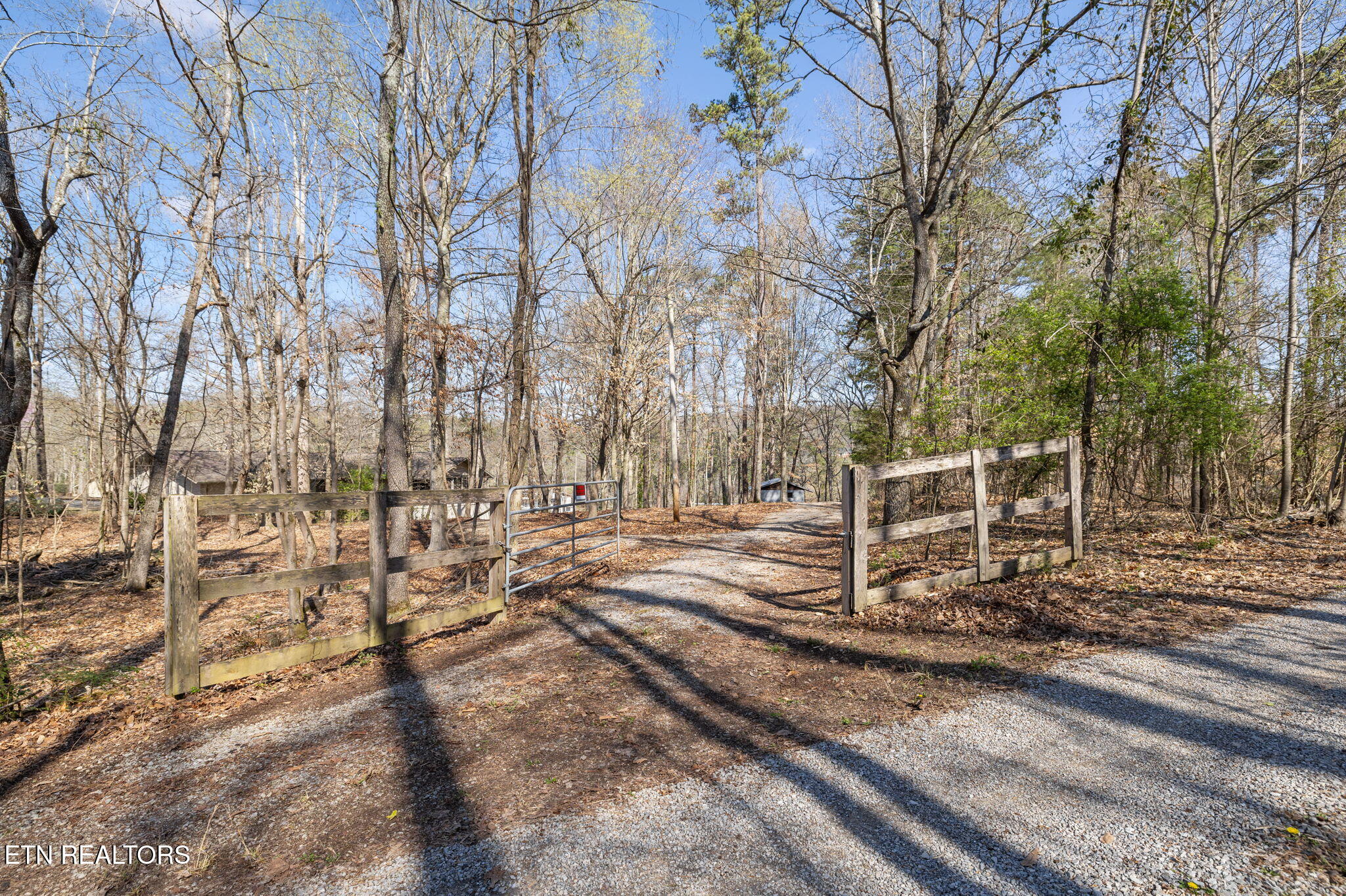 3798 Lakeland Drive Lenoir City TN 37772