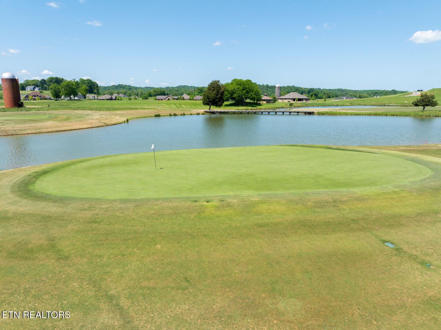 203 Flip Flop Way Loudon TN 37774