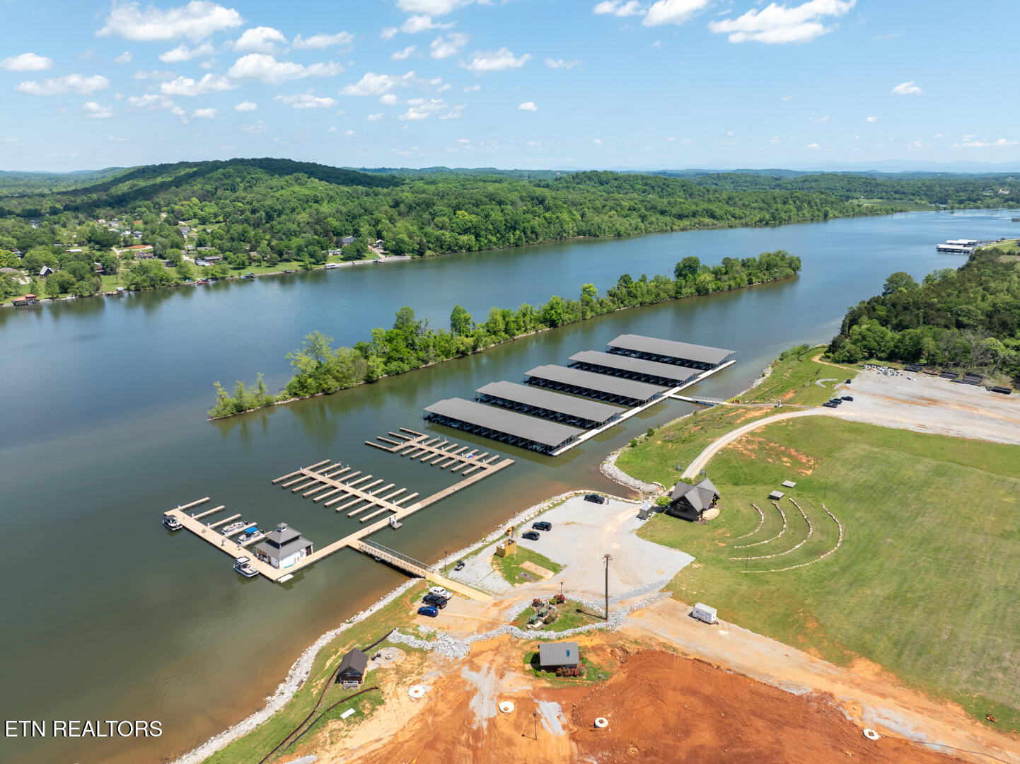 203 Flip Flop Way Loudon TN 37774