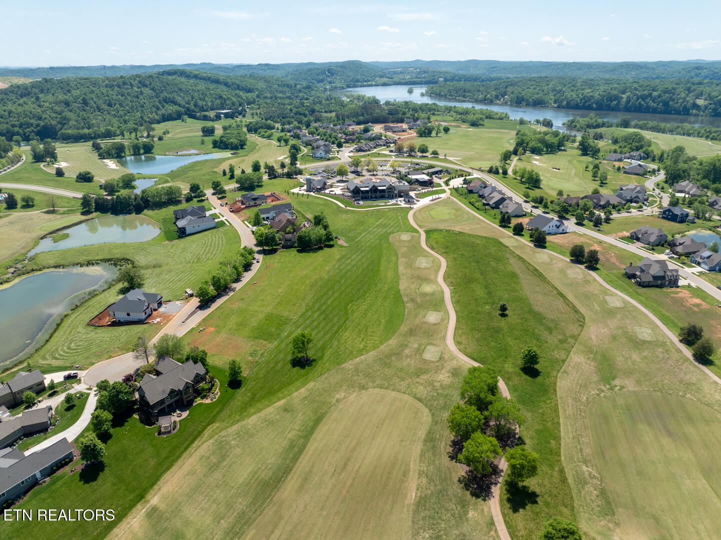 203 Flip Flop Way Loudon TN 37774