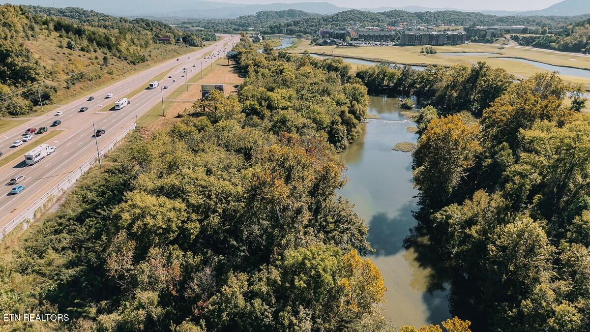 Winfield Dunn Parkway Sevierville TN 37876