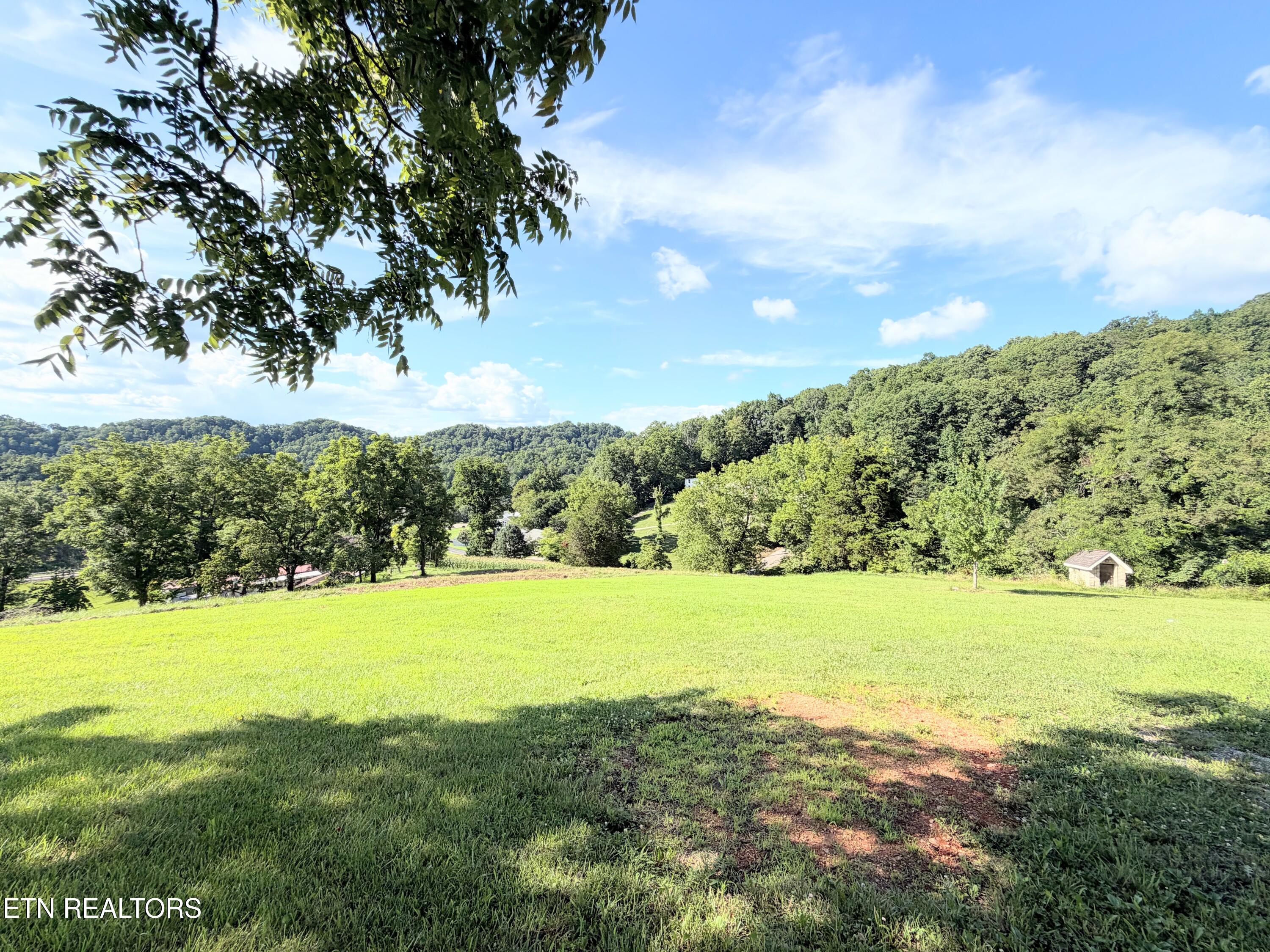 Pine Crest Drive Maynardville TN 37807