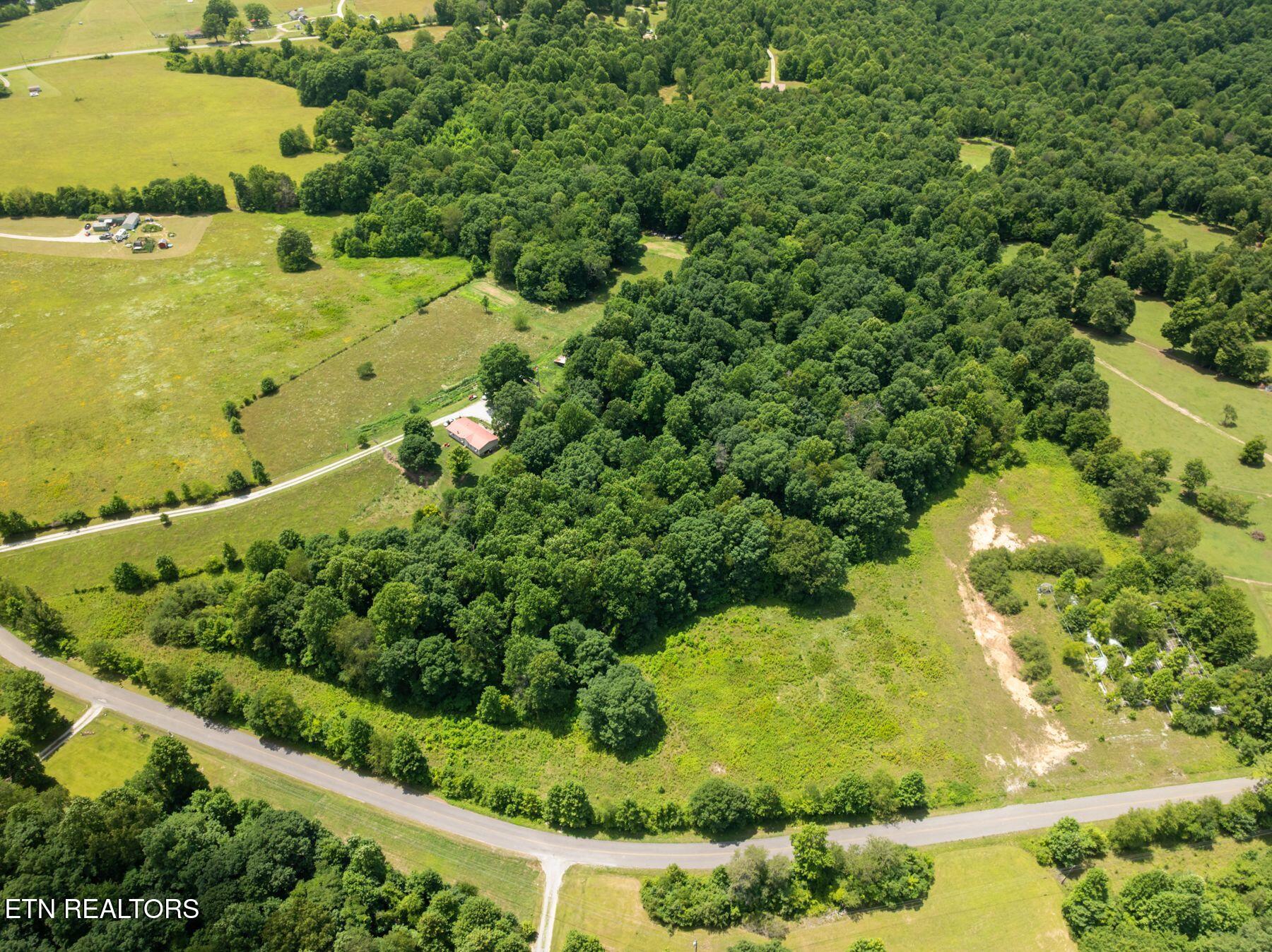 W Lake Road Sparta TN 38583