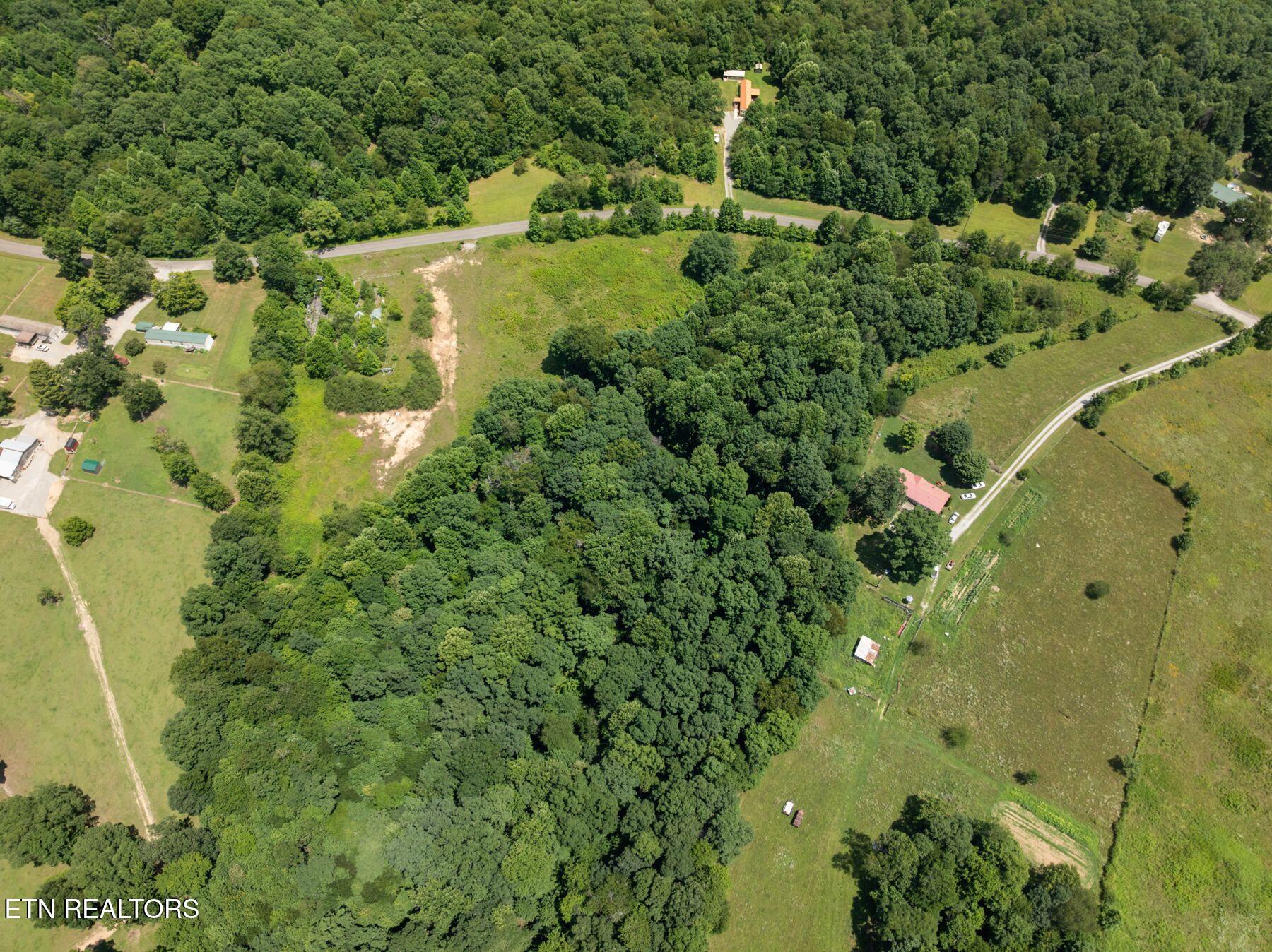 W Lake Road Sparta TN 38583