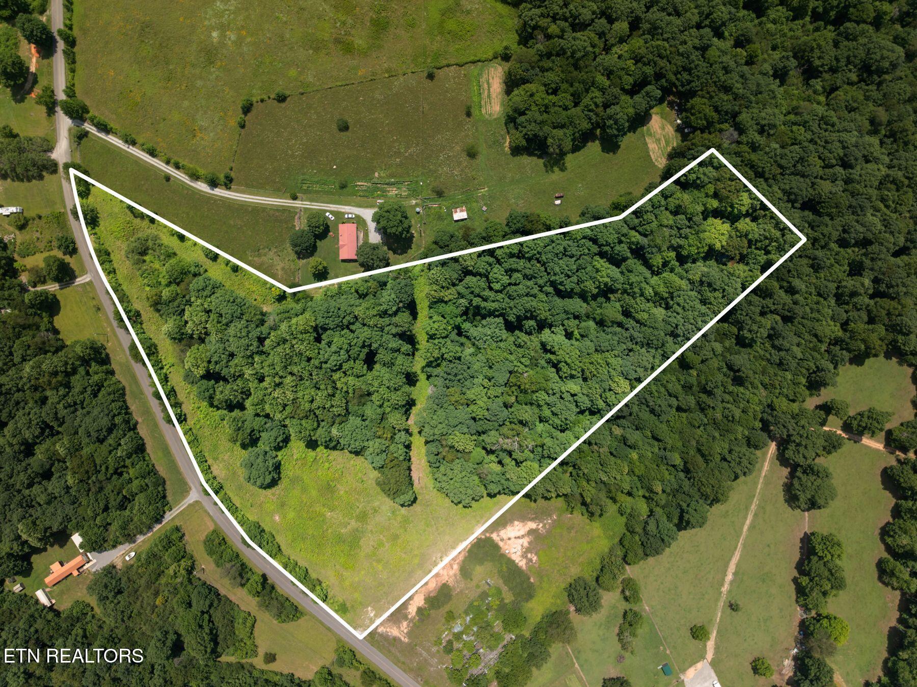 W Lake Road Sparta TN 38583