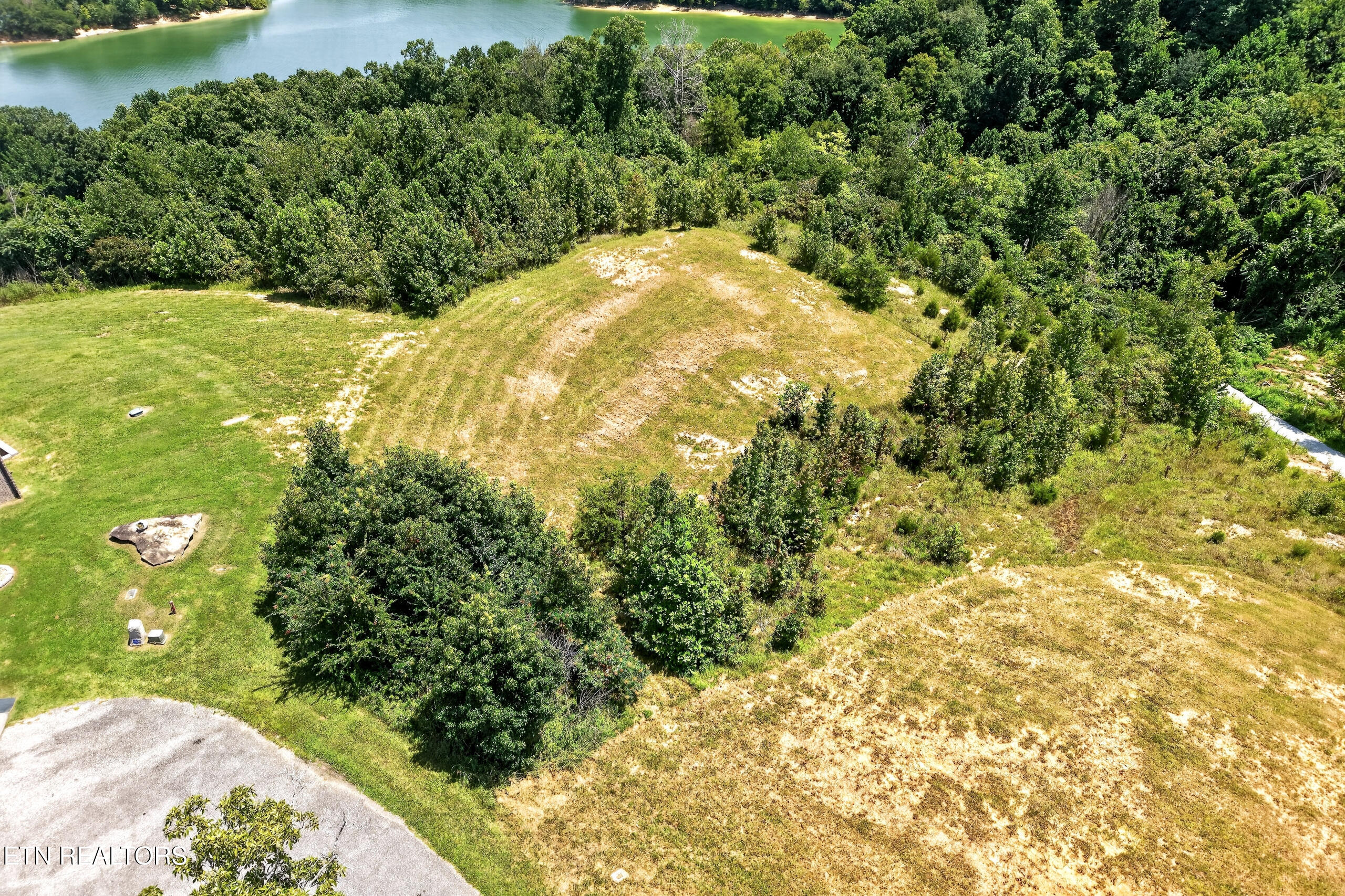 Holly Bend Dr Drive Byrdstown TN 38549