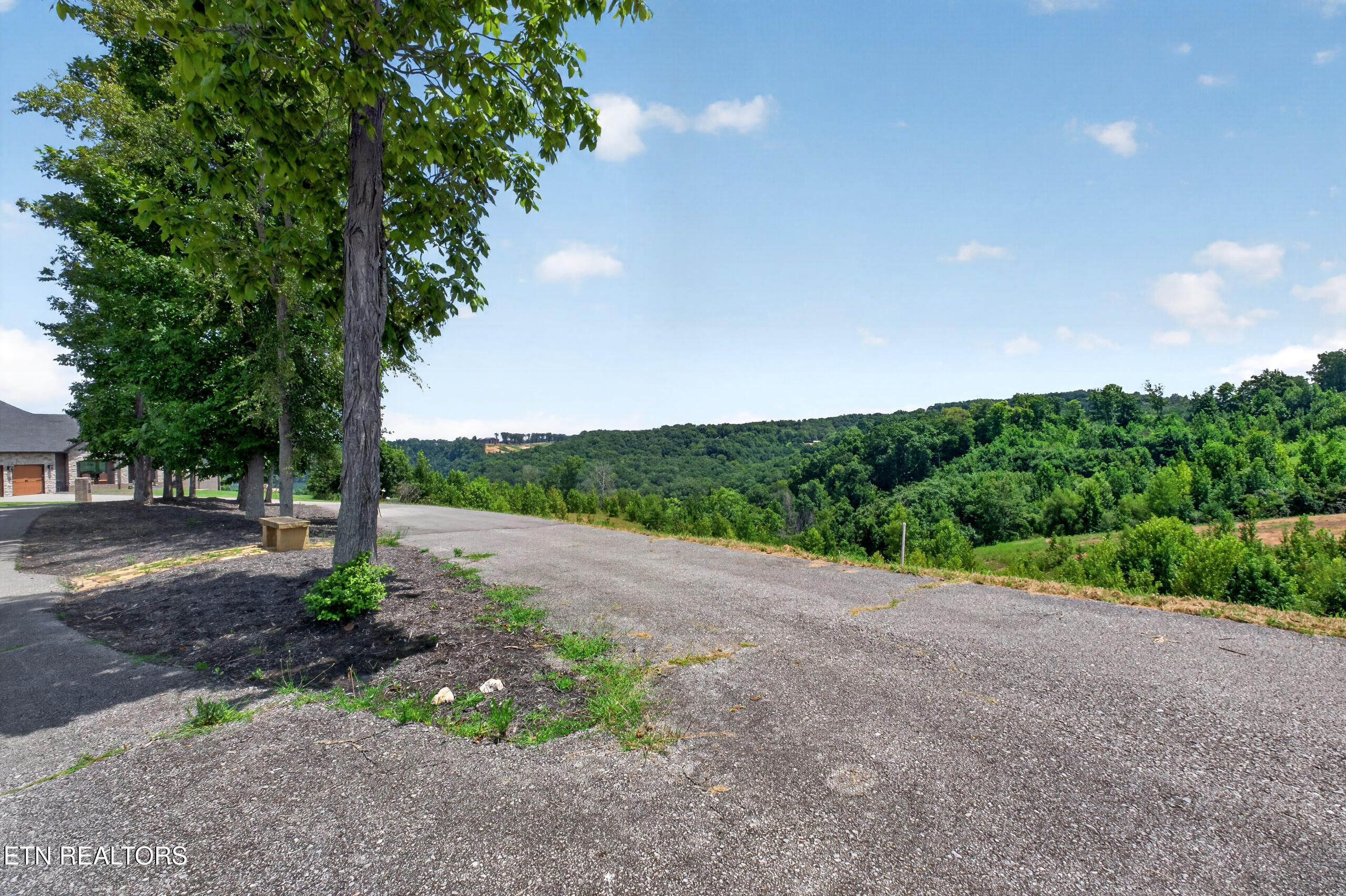 Holly Bend Dr Drive Byrdstown TN 38549