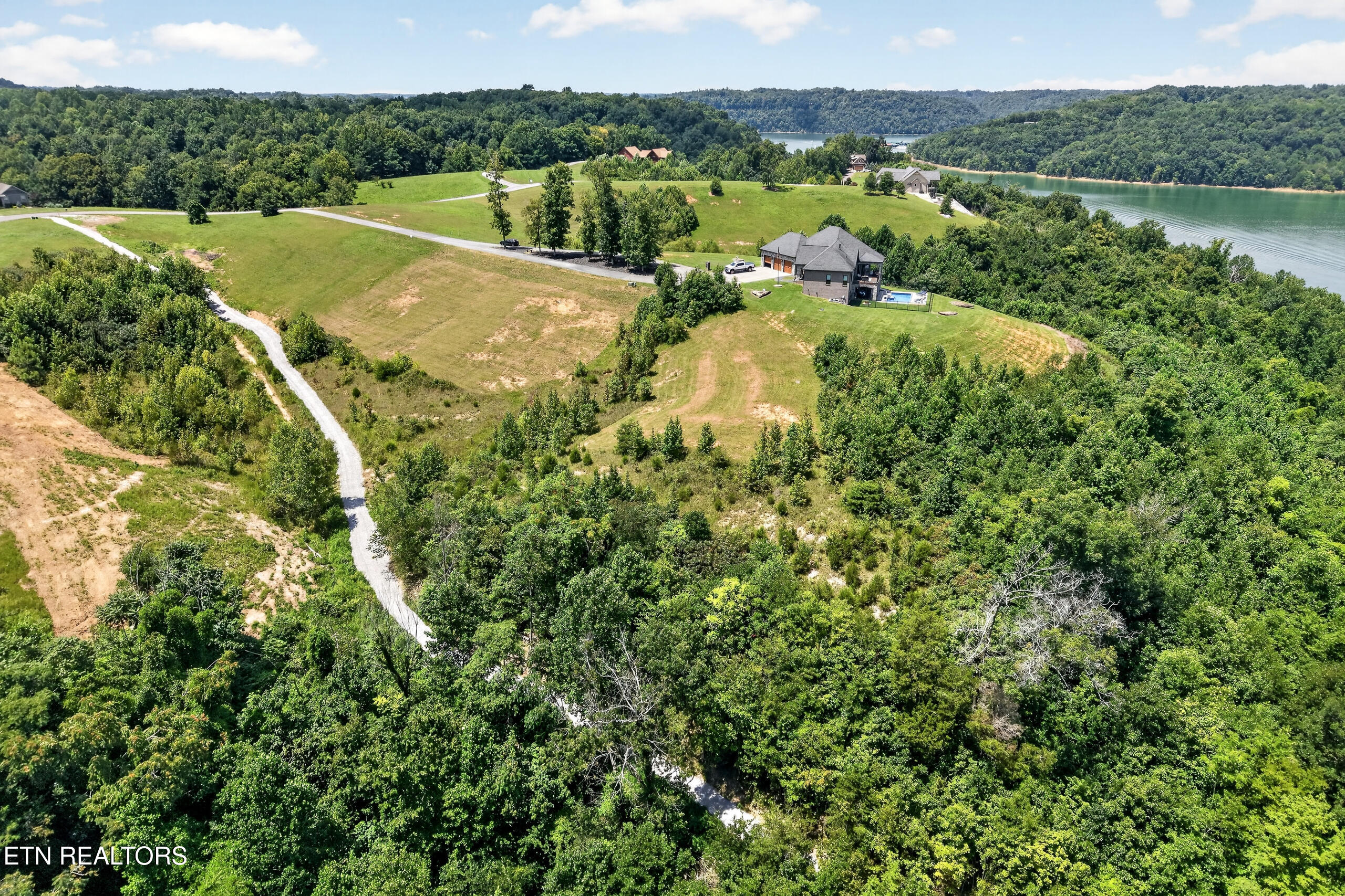 Holly Bend Dr Drive Byrdstown TN 38549
