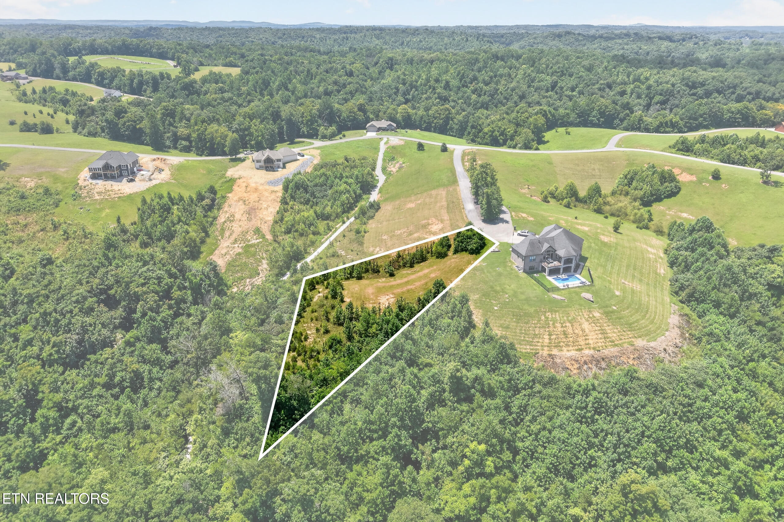 Holly Bend Dr Drive Byrdstown TN 38549