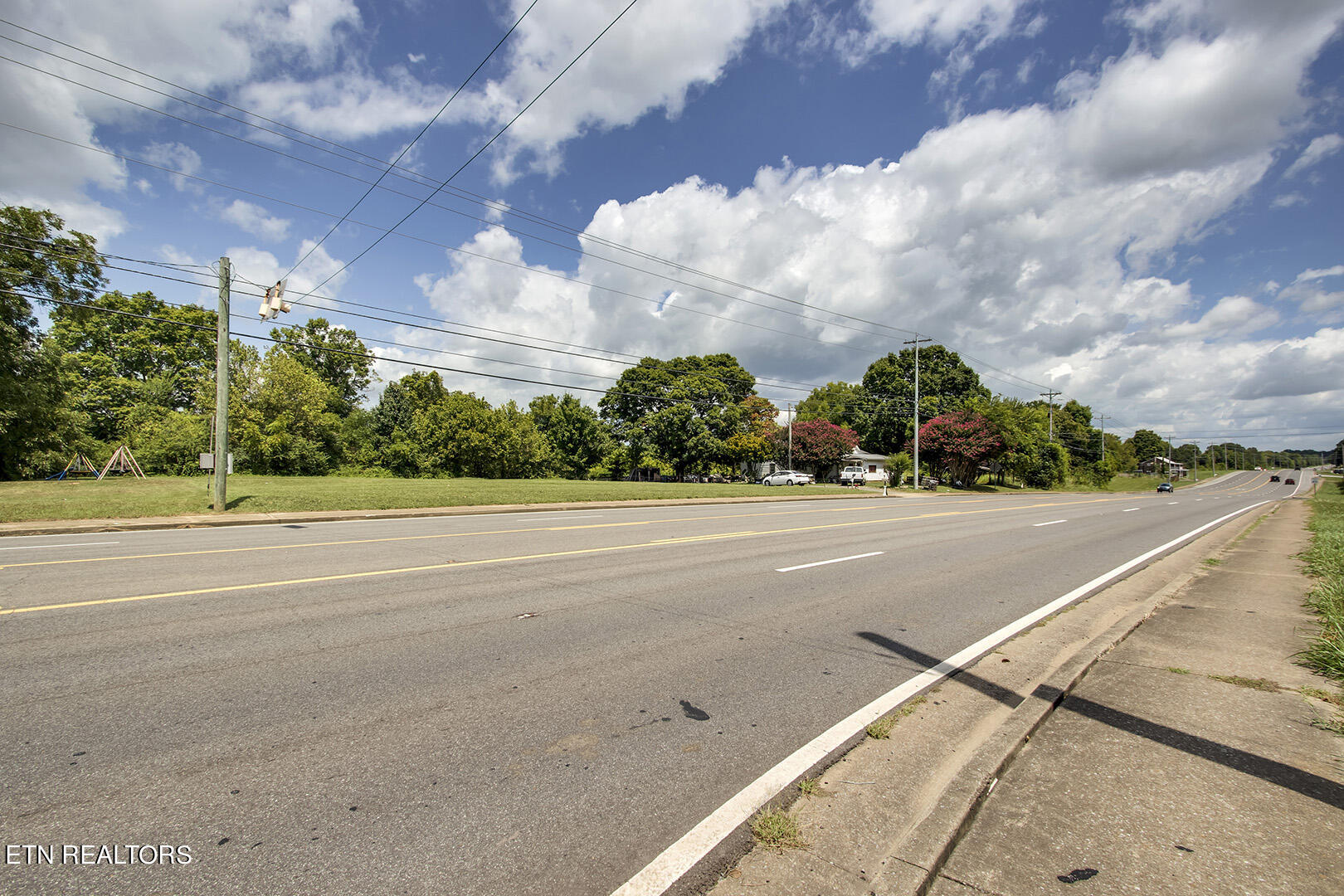 S Amhurst Place Englewood TN 37329