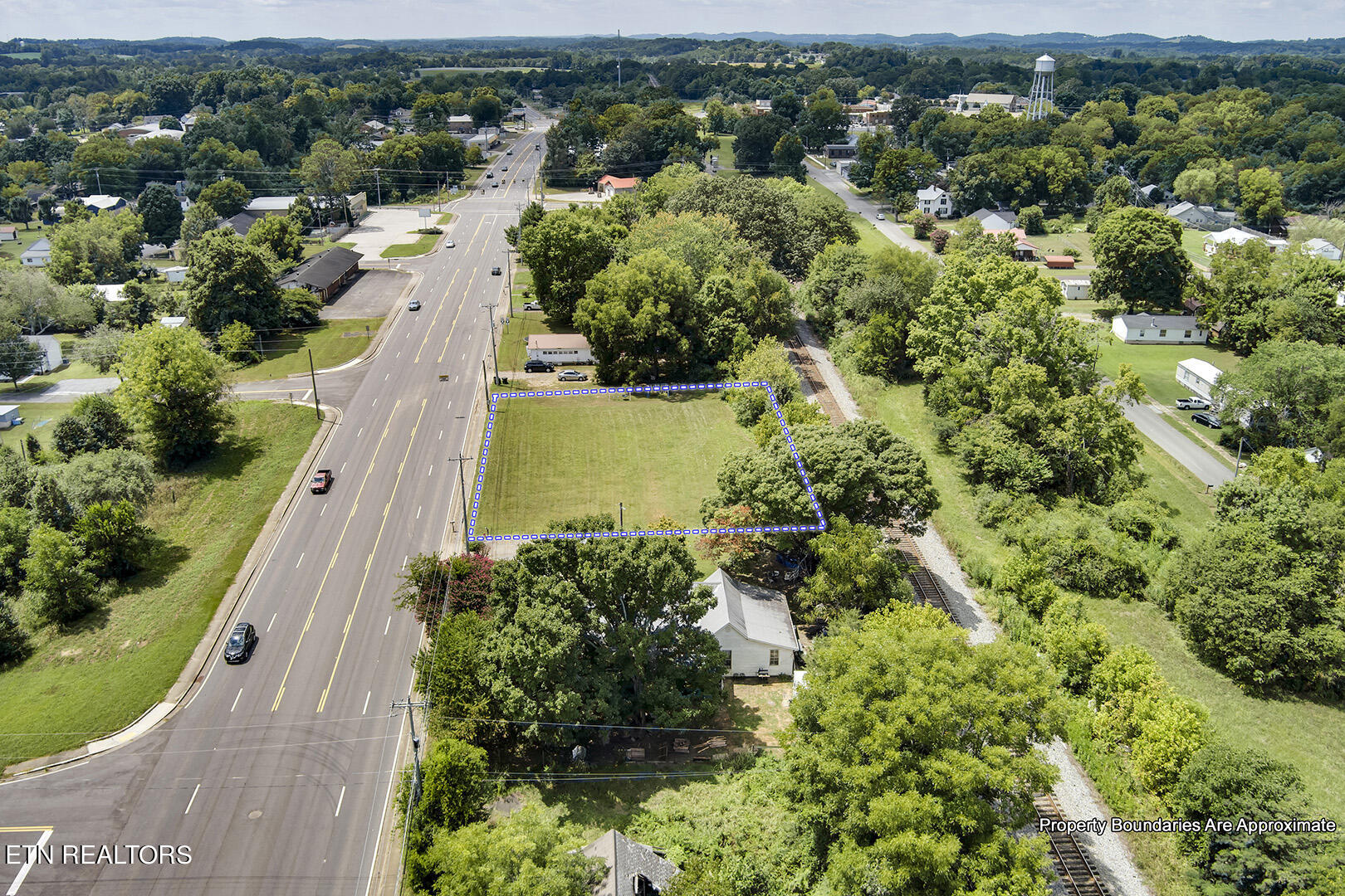 S Amhurst Place Englewood TN 37329