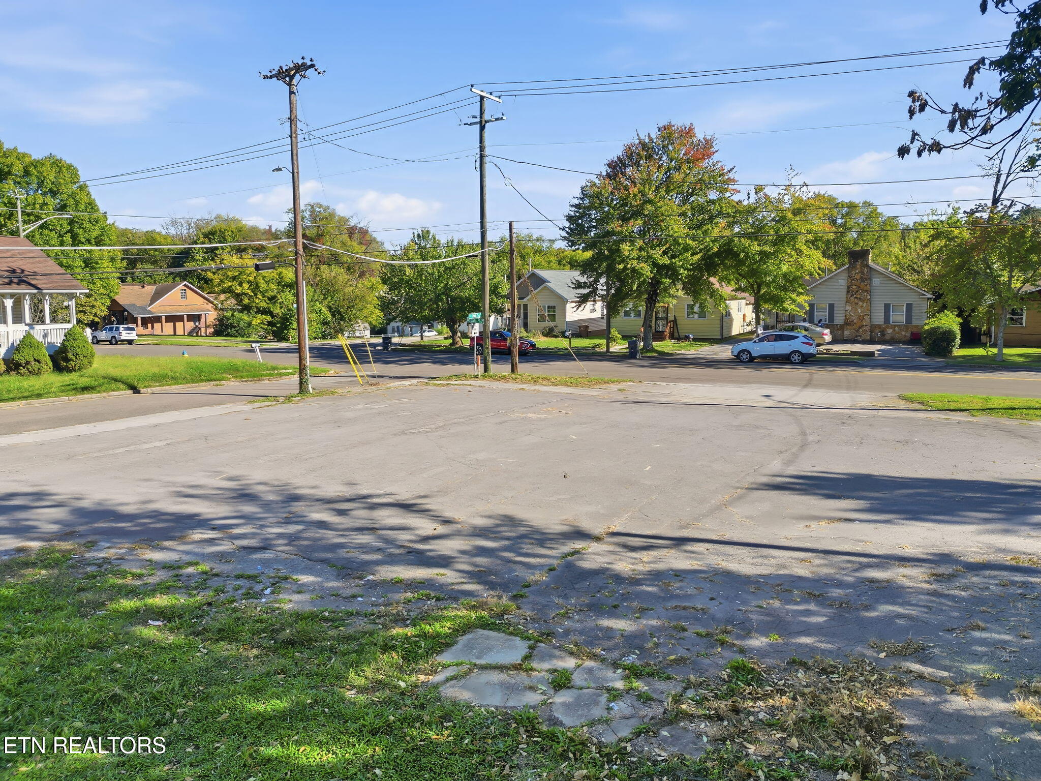 2115 Mccalla Avenue Knoxville TN 37915
