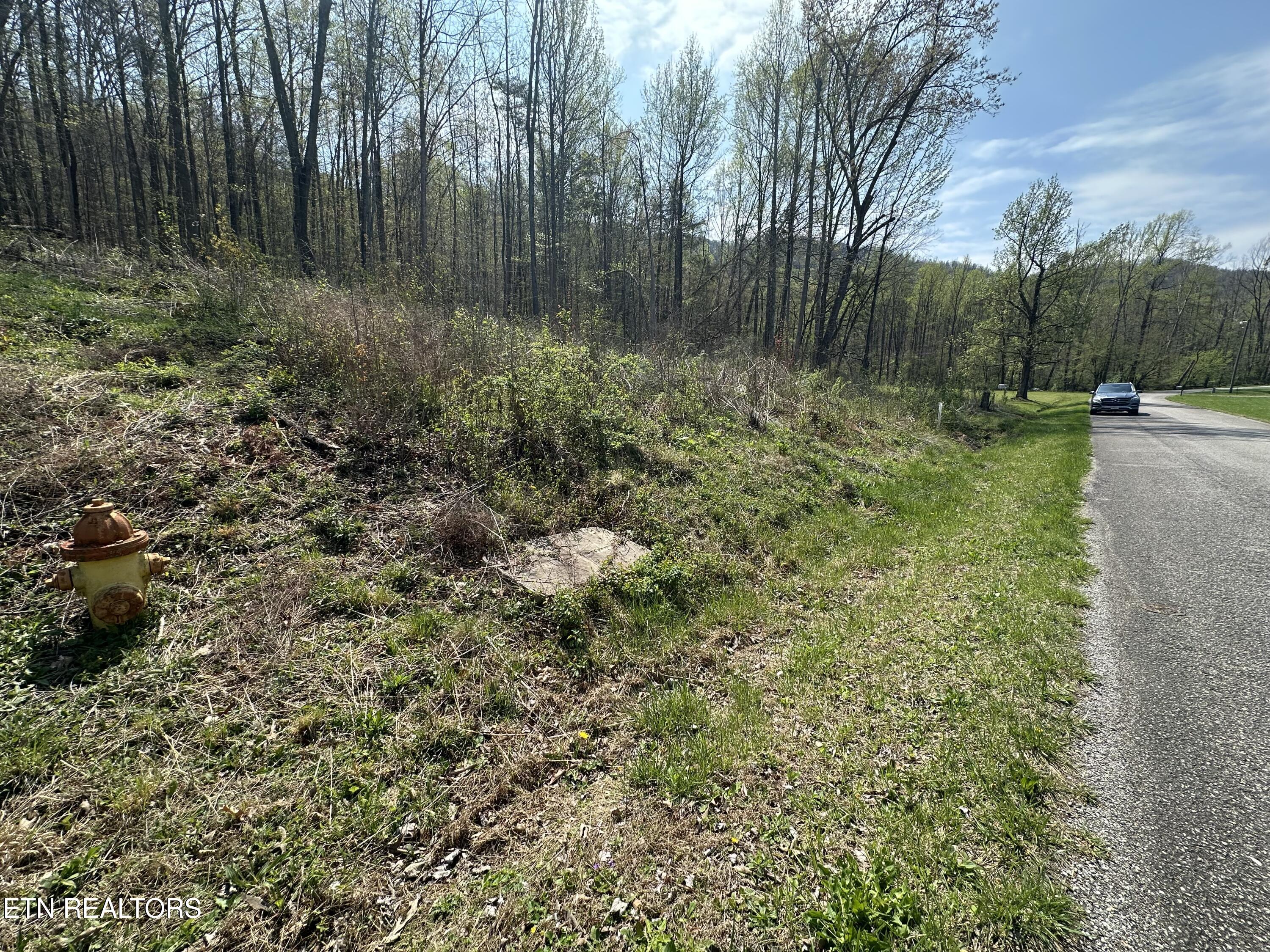 Douglas Lane Jellico TN 37762