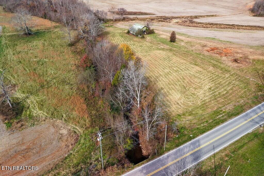 Old Kentucky Road Sparta TN 38583