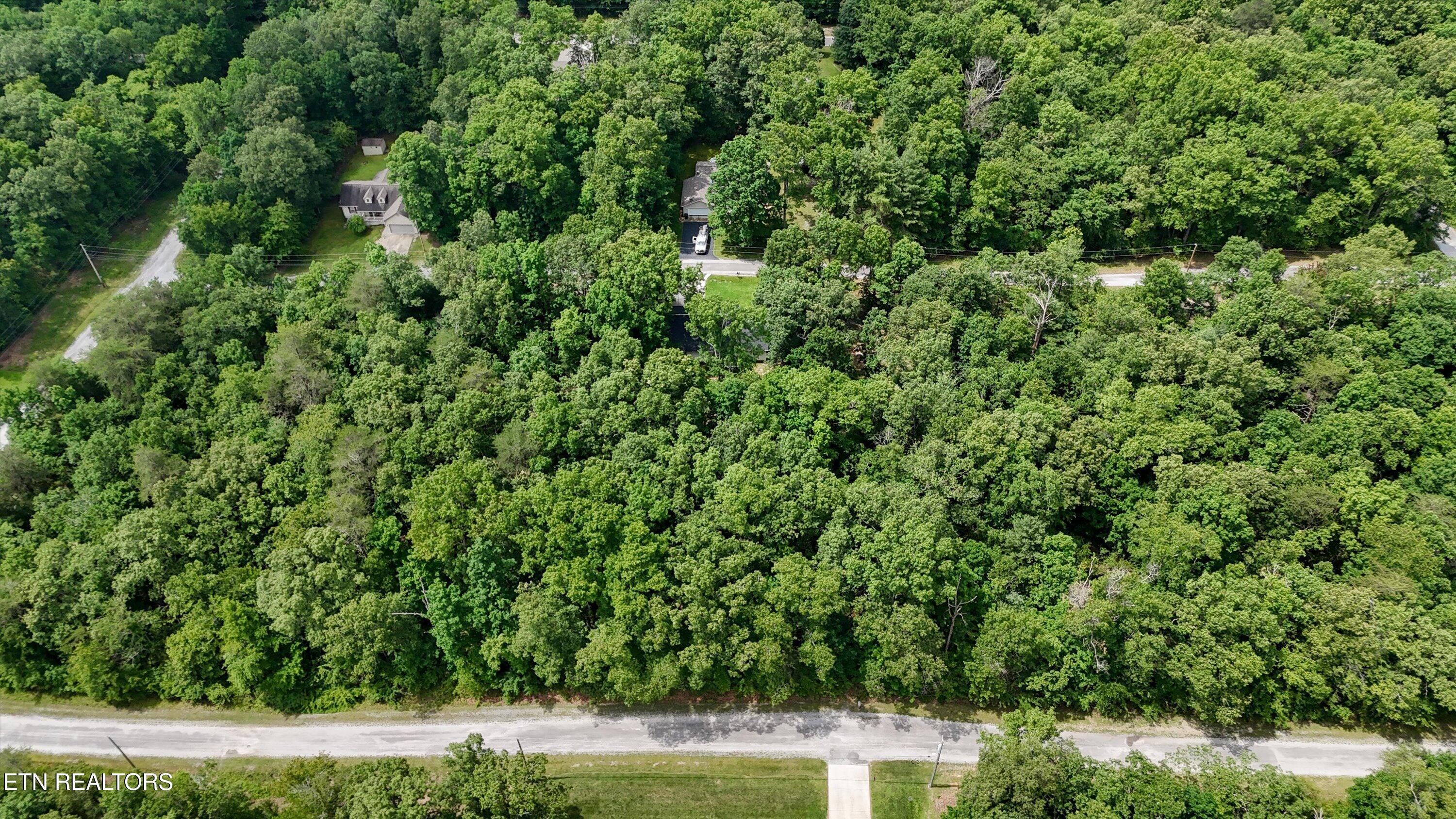 6110 Pocahontas Lane Crossville TN 38572