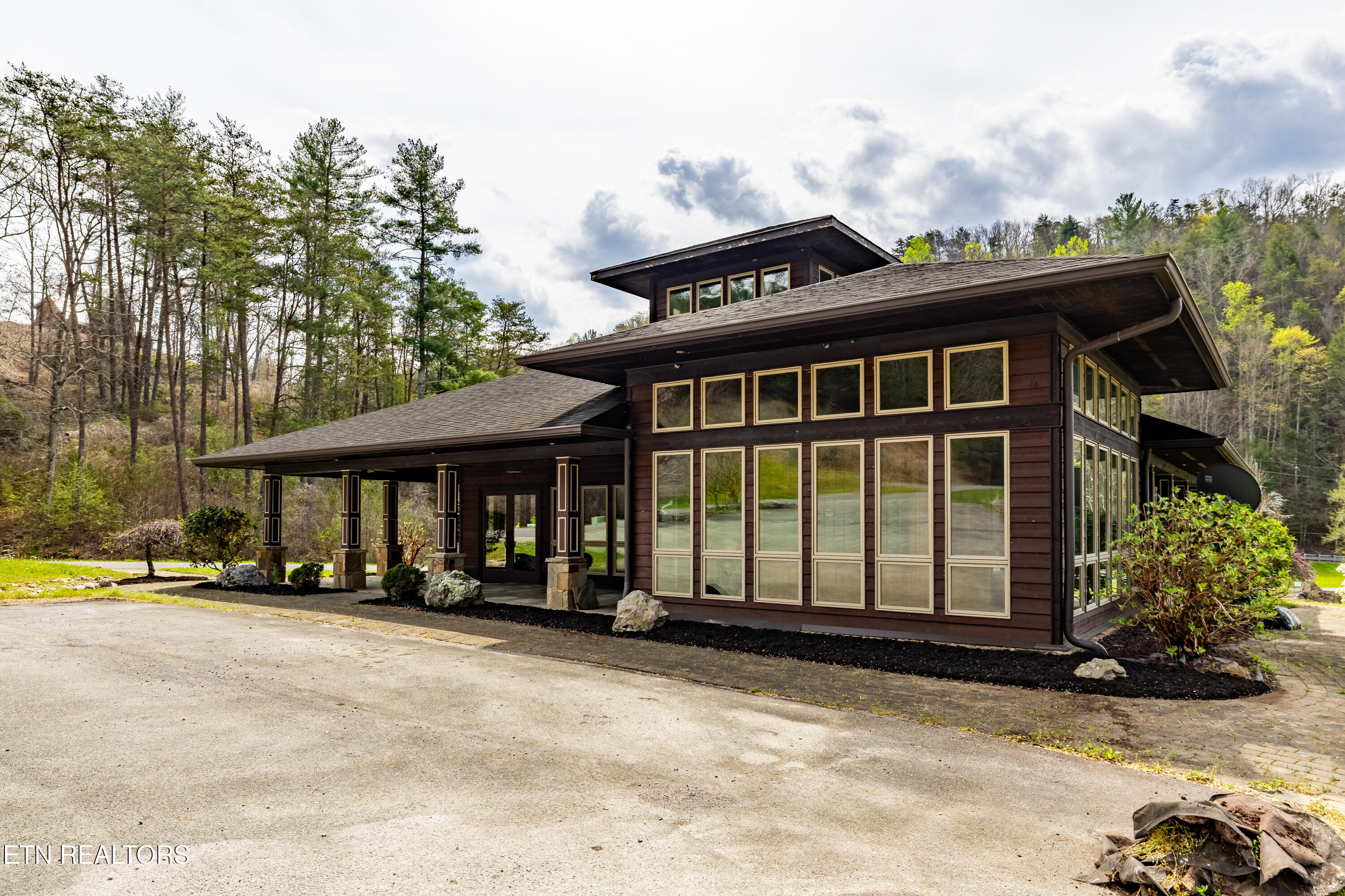 Mountain Ash Way Sevierville TN 37876
